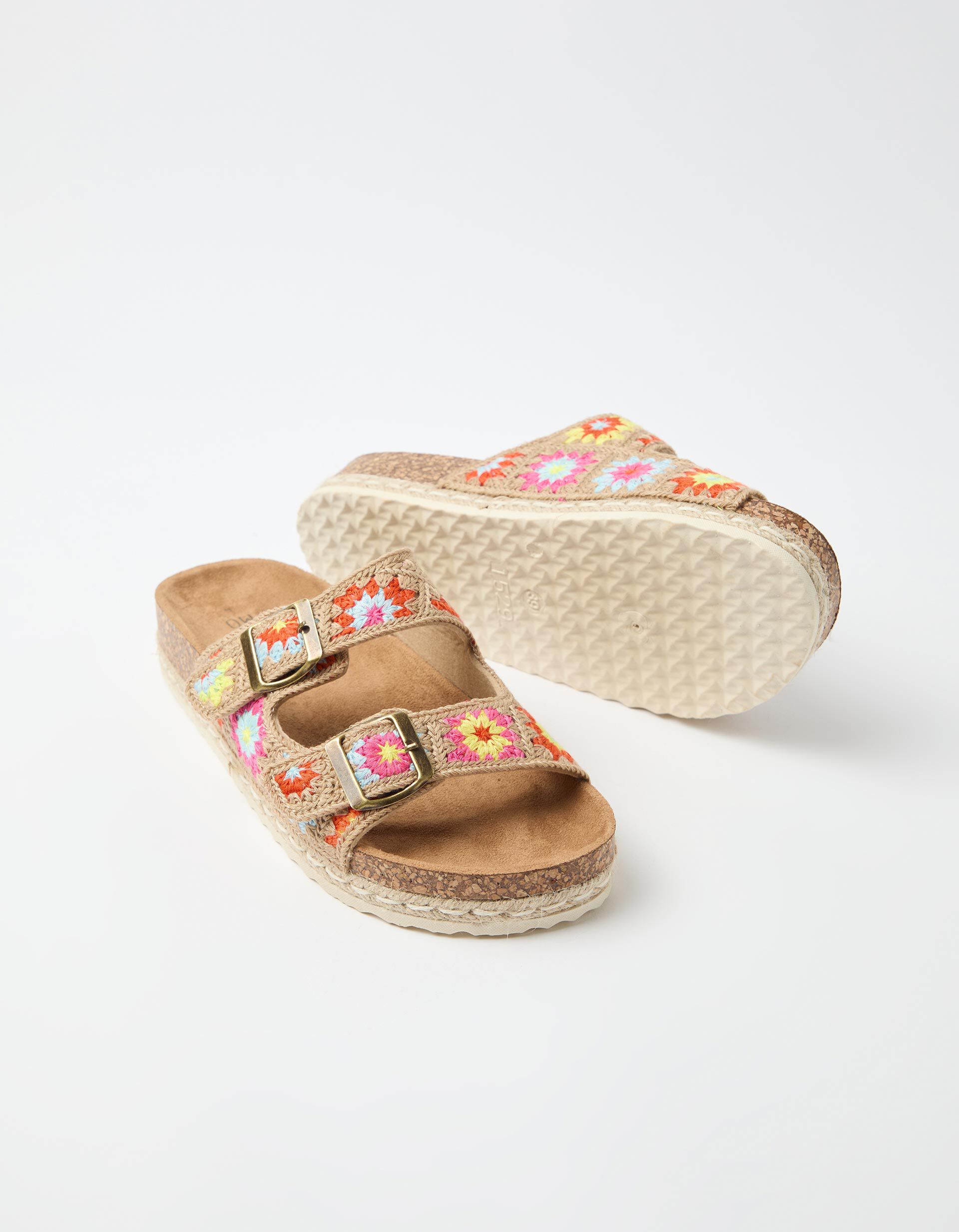 Comprar Online Sand&aacute;lias Crochet, Mulher, Bege