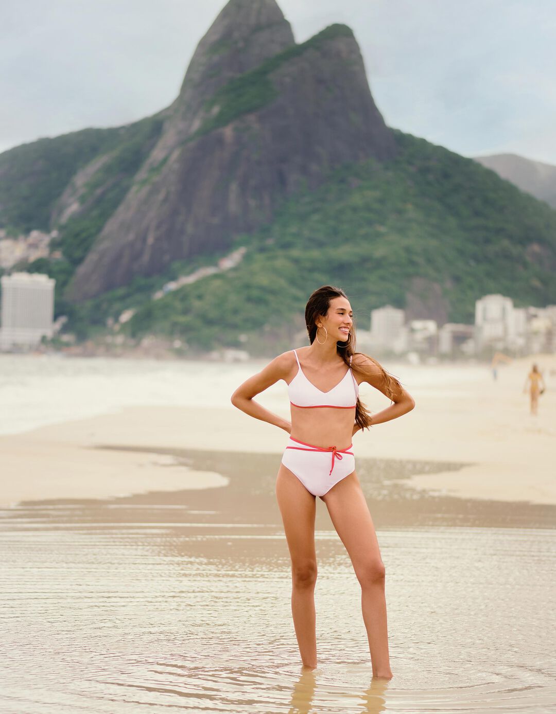 Biqu&iacute;ni Contraste, Mulher, Branco