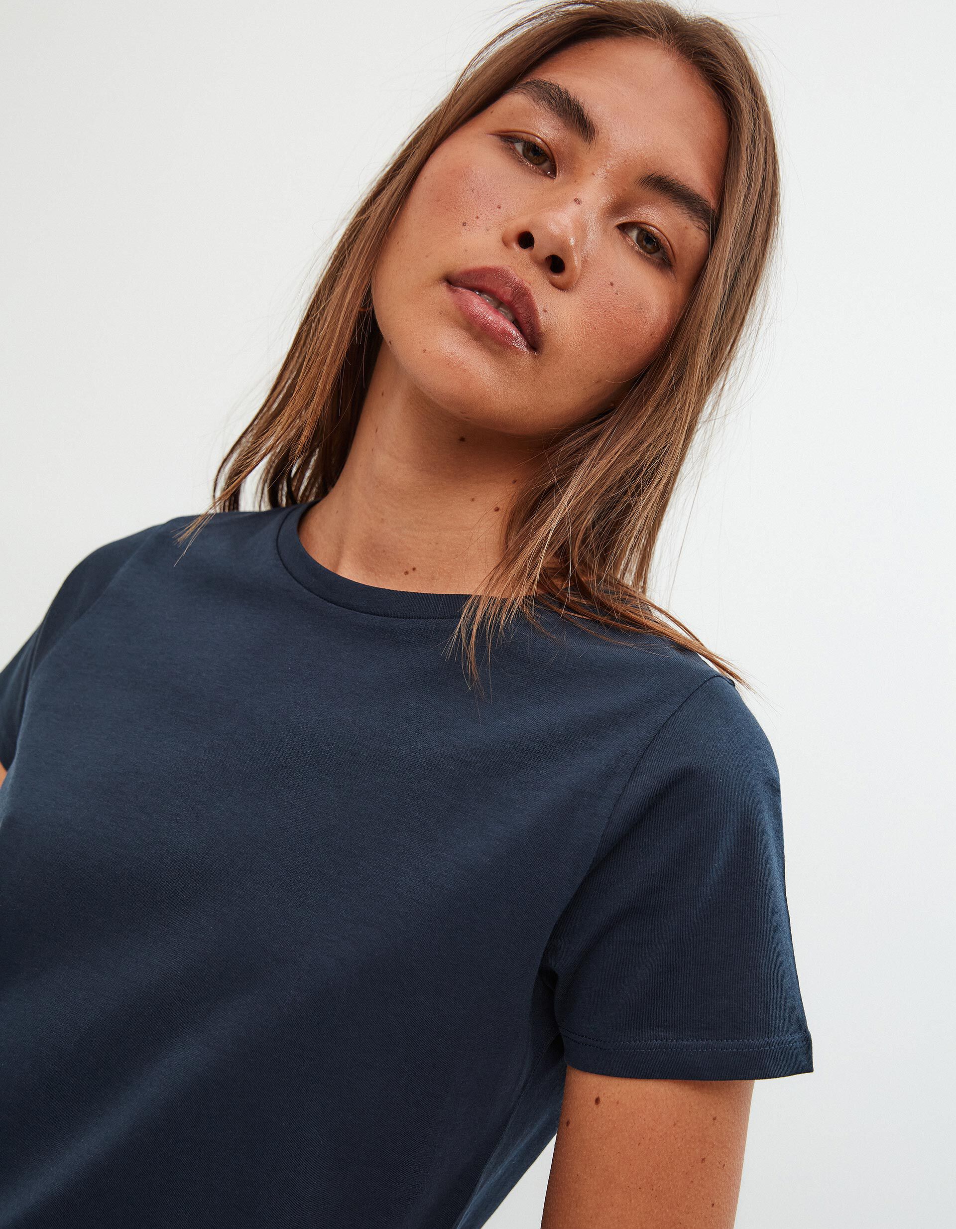 Comprar Online T-shirt Decote Redondo, Mulher, Azul Escuro