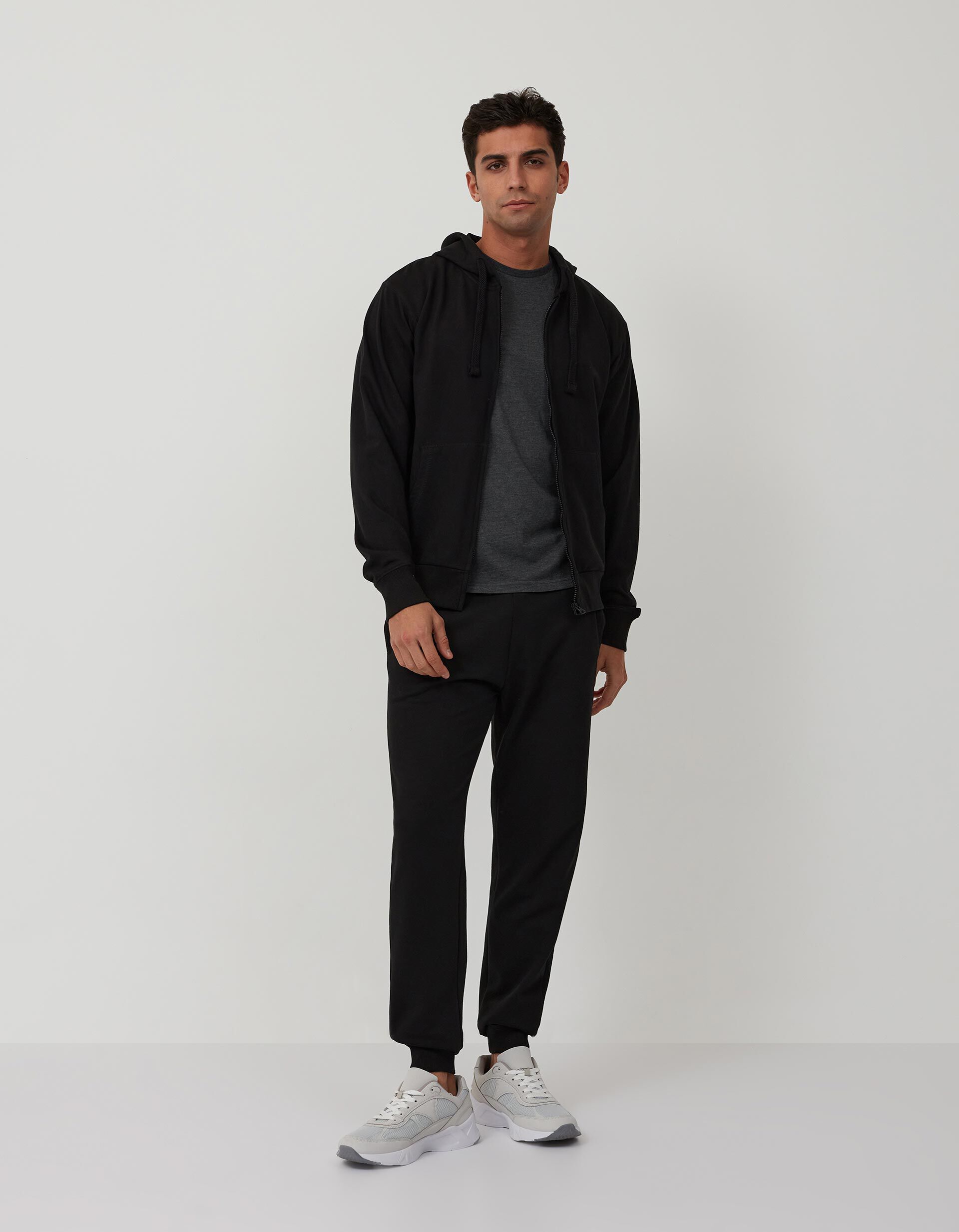 Casaco com store capuz preto