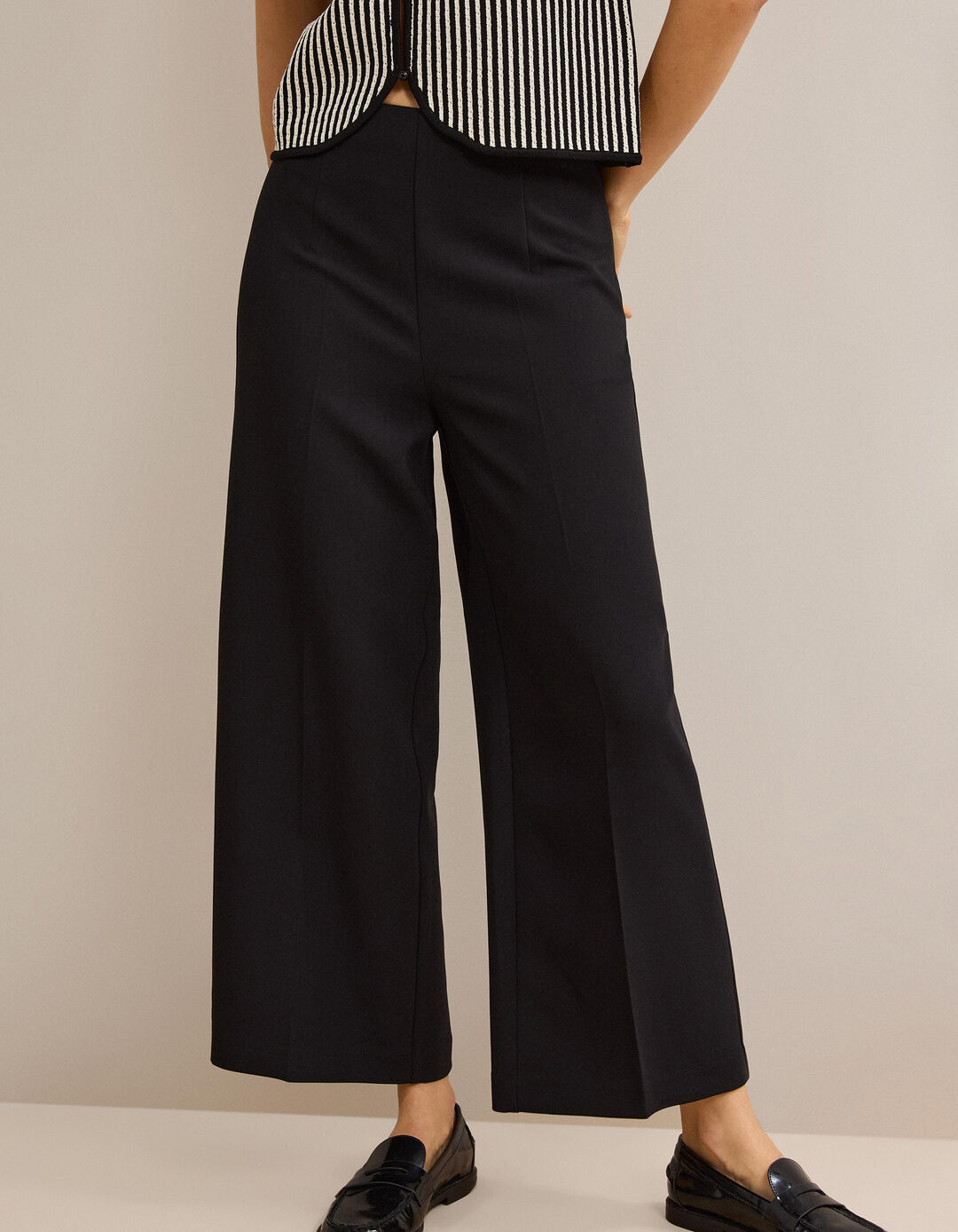 Cal&ccedil;as Culotte, Mulher, Preto
