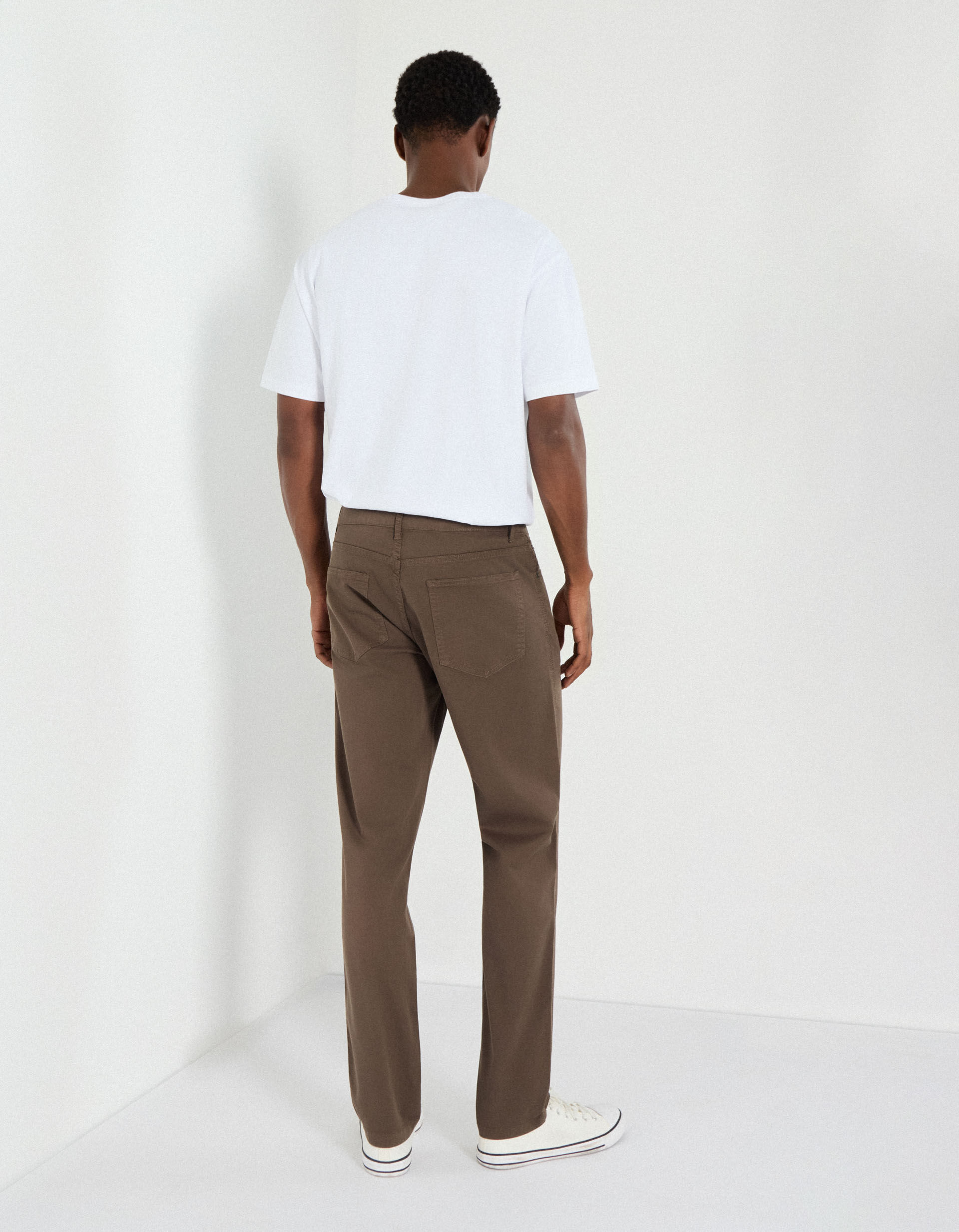 Comprar Online Cal&ccedil;as 'Slim Fit', Homem, Castanho 