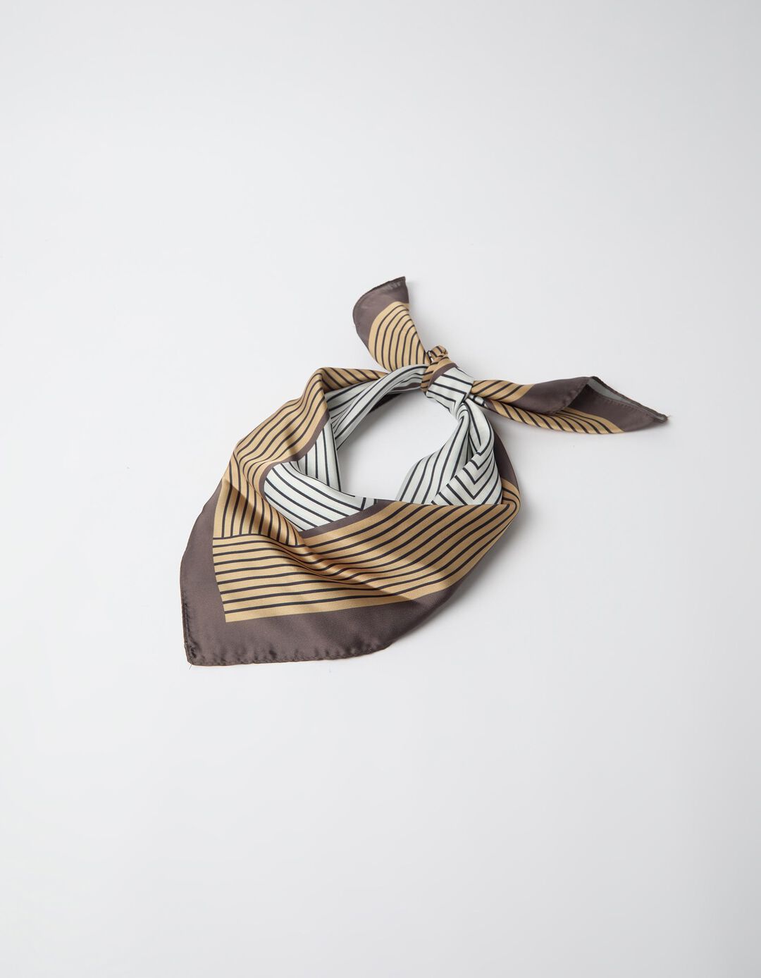 Len&ccedil;o Estampado Geom&eacute;trico, Mulher, Castanho