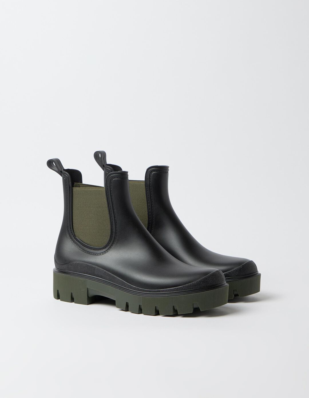 Botas Em Contraste, Mulher, Preto