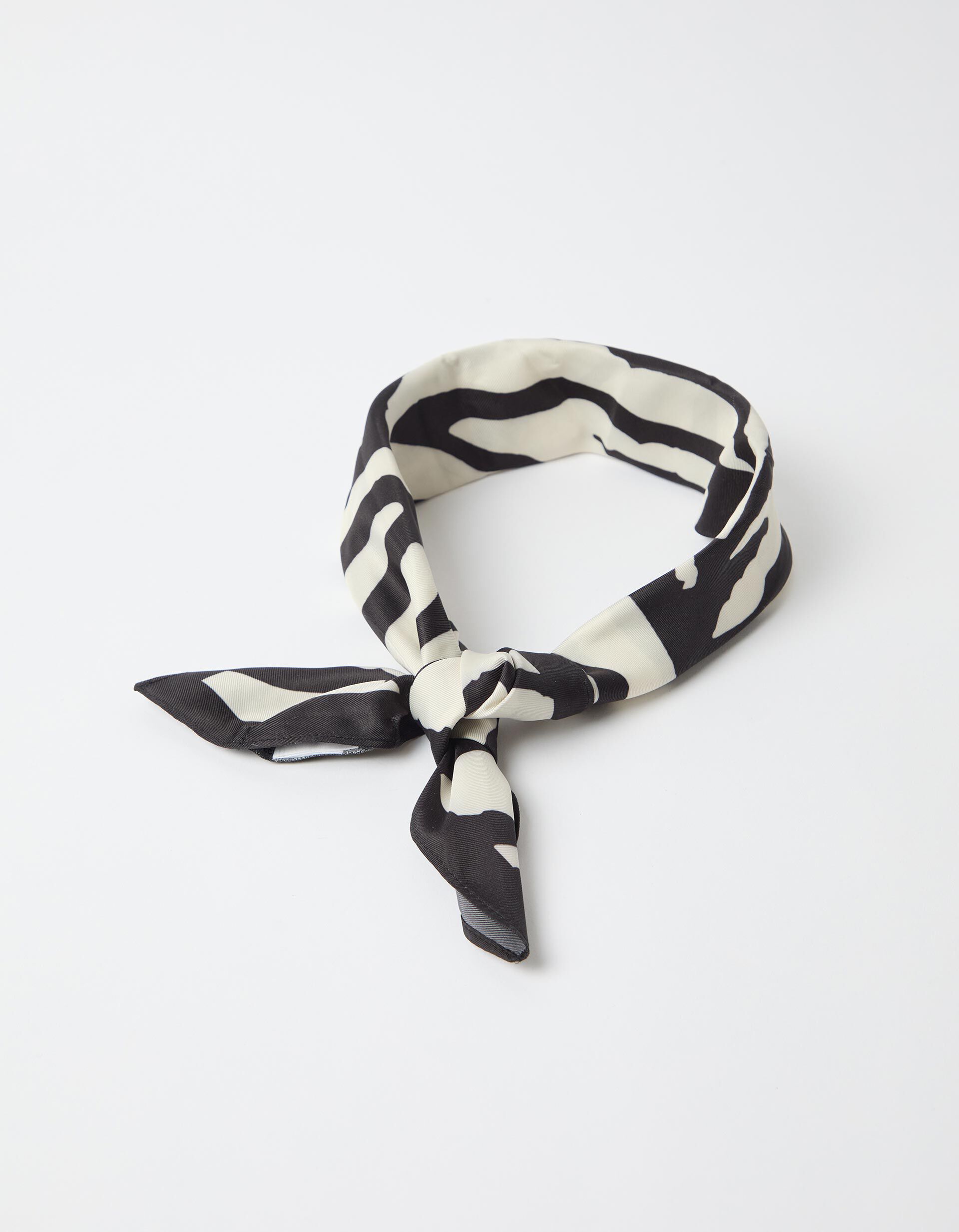 Comprar Online Len&ccedil;o Animal Print, Mulher, Preto