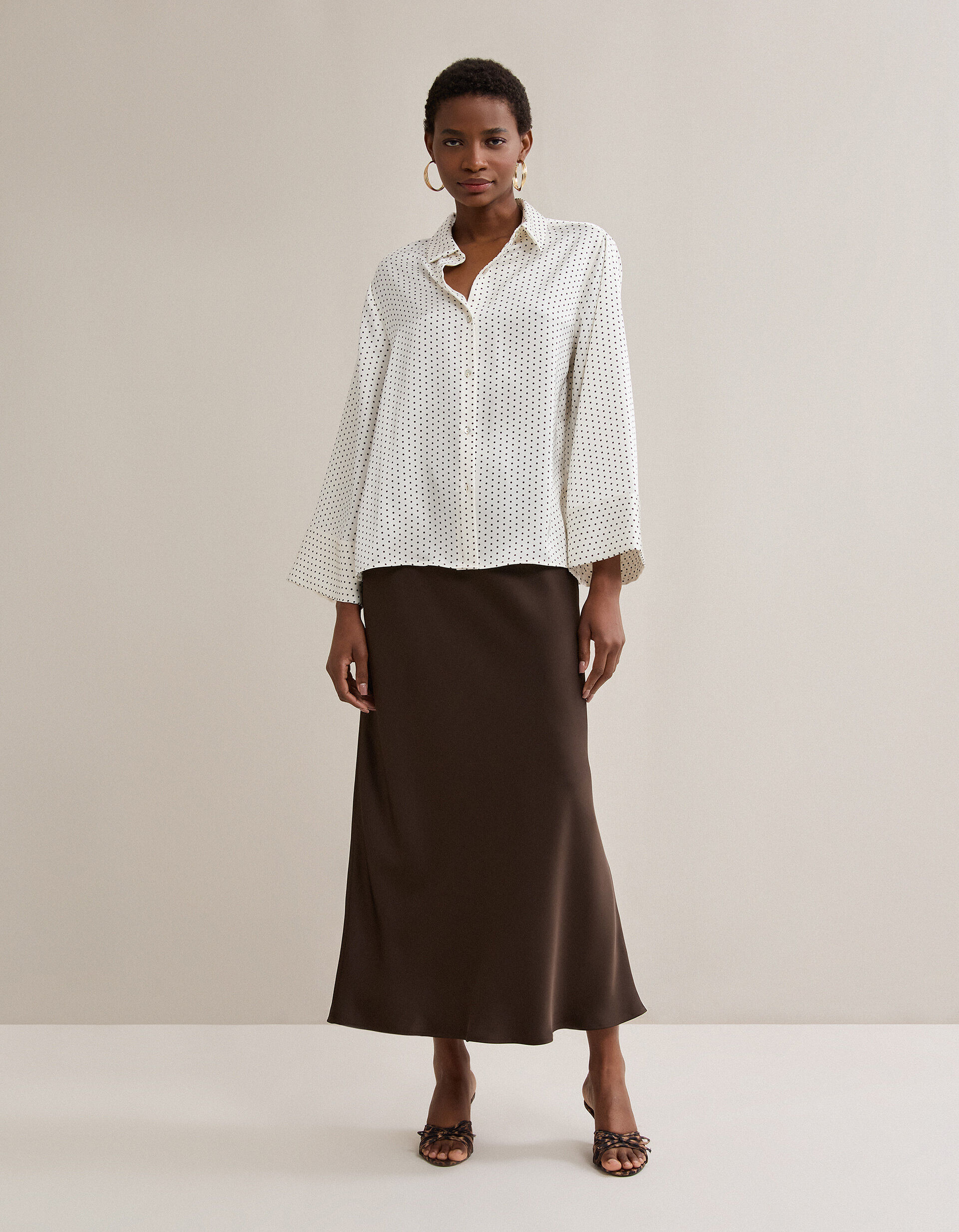 Comprar Online Camisa Acetinada, Mulher, Bege