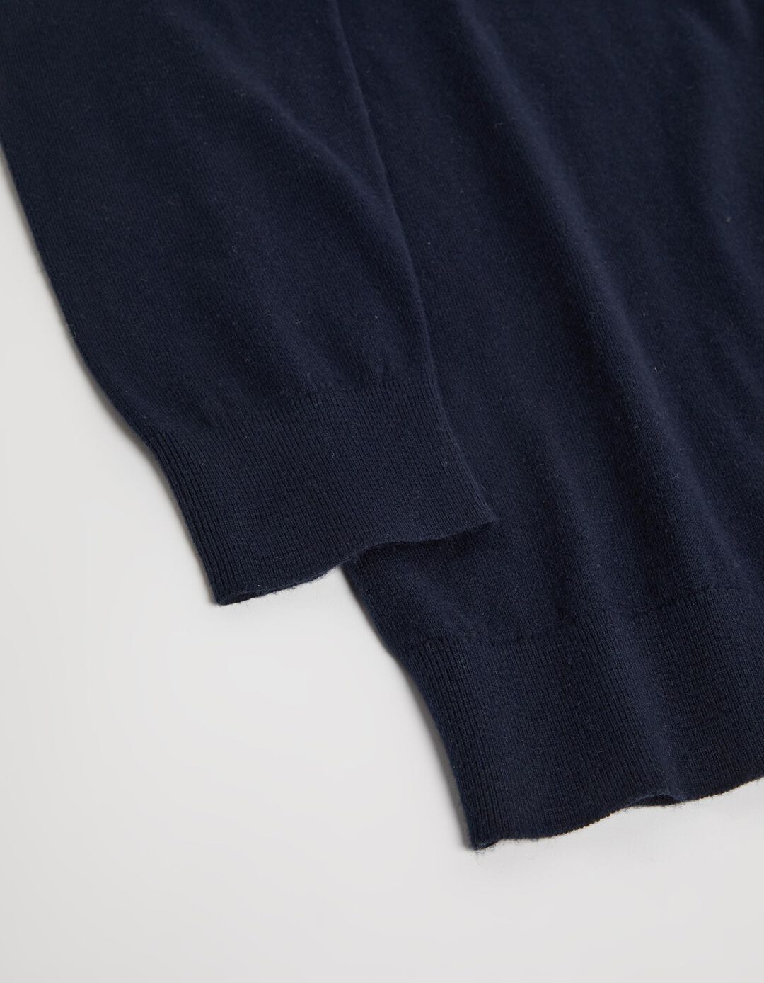 Camisola Mistura de Caxemira Decote em V, Homem, Azul Escuro