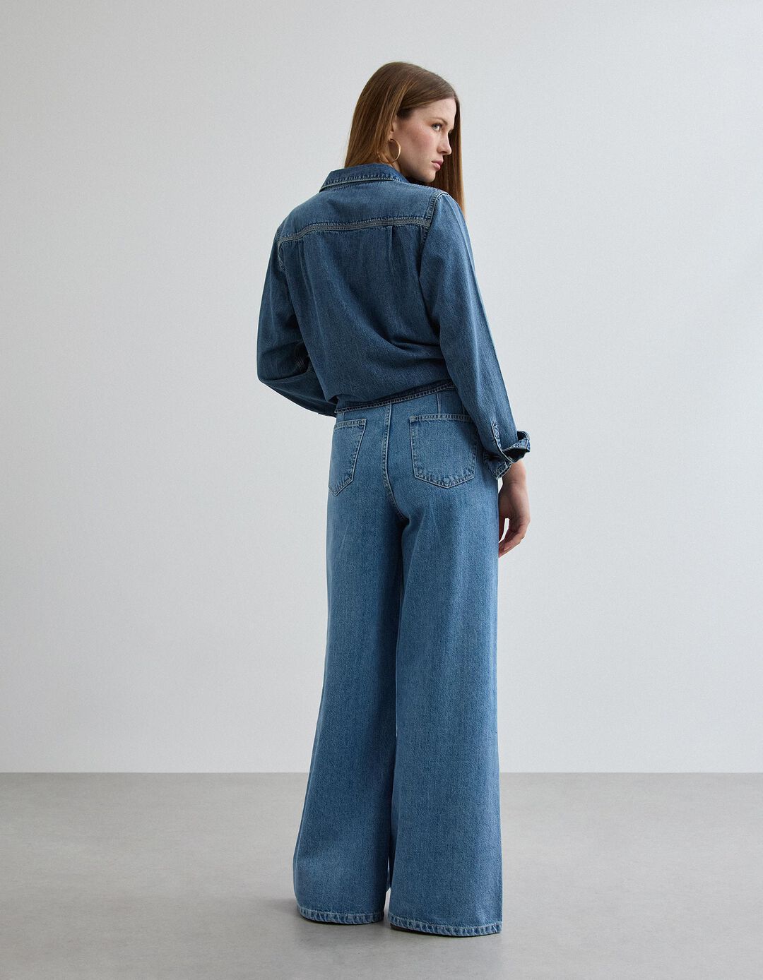 Cal&ccedil;as de Ganga, Mulher, Azul