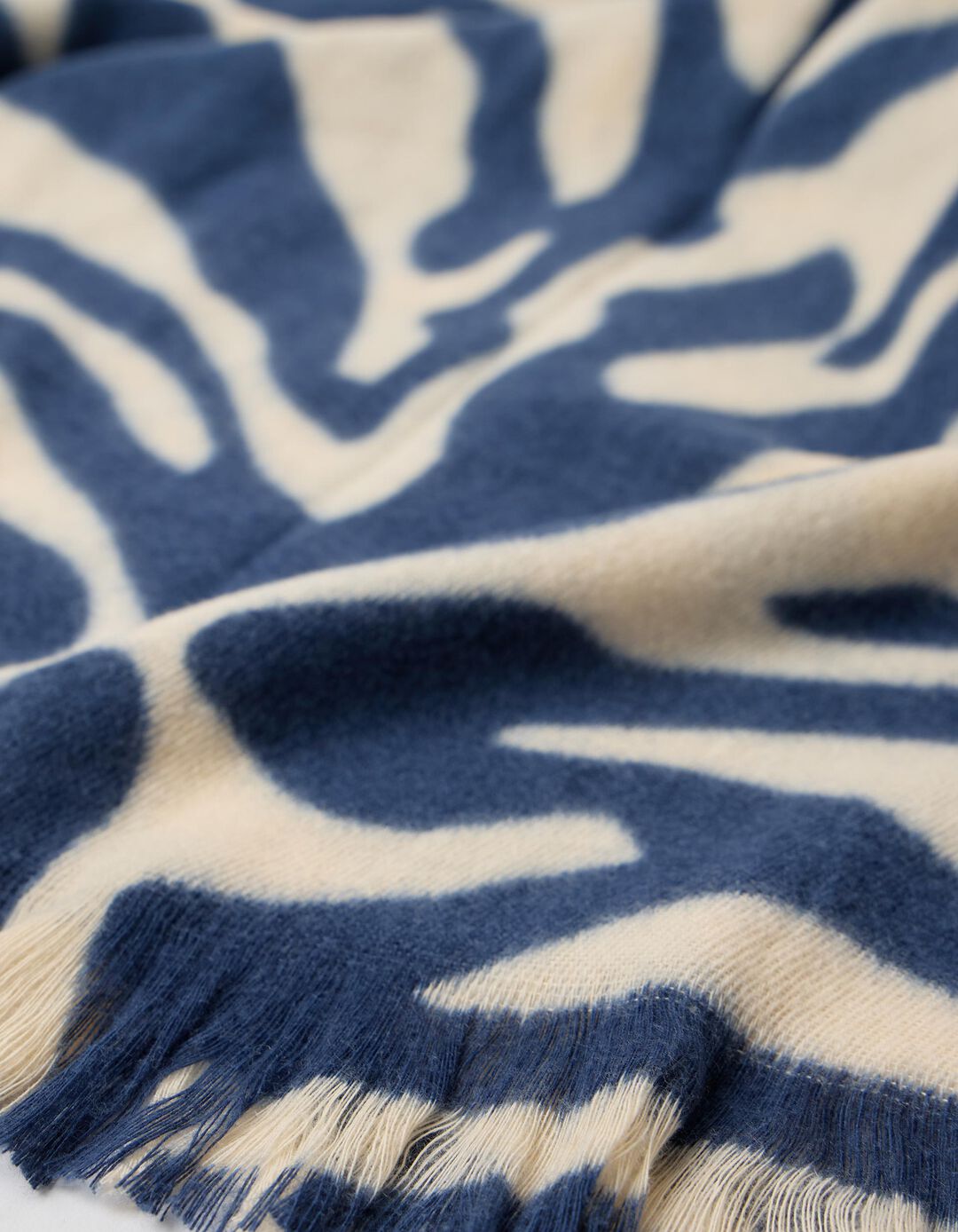 Len&ccedil;o Animal Print, Mulher, Azul