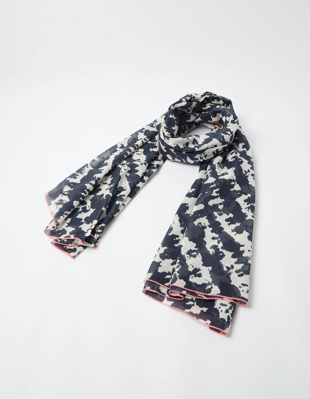 Len&ccedil;o, Mulher, Preto