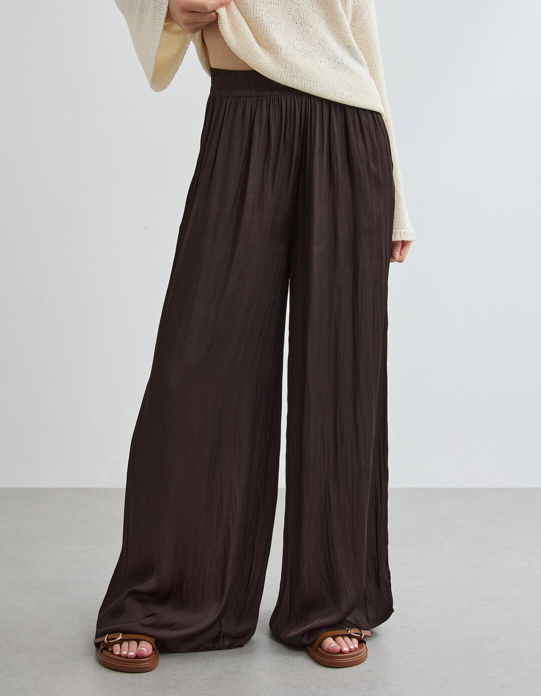 Cal&ccedil;as 'Wide', Mulher, Castanho