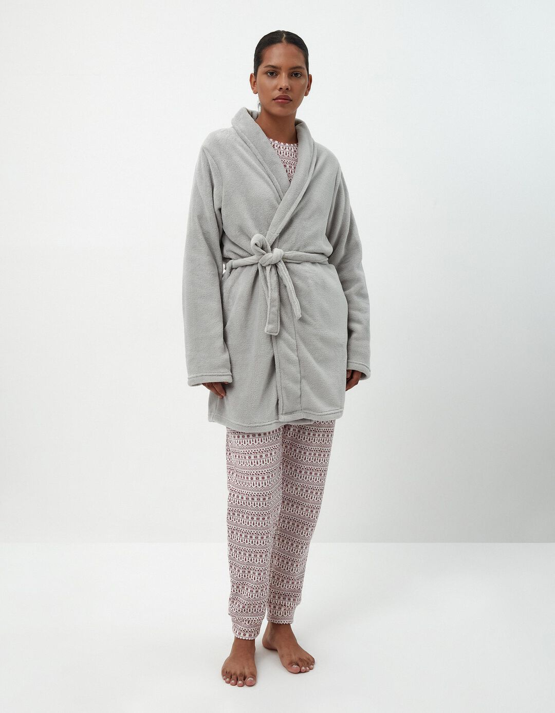 Robe Coralina, Mulher, Cinzento