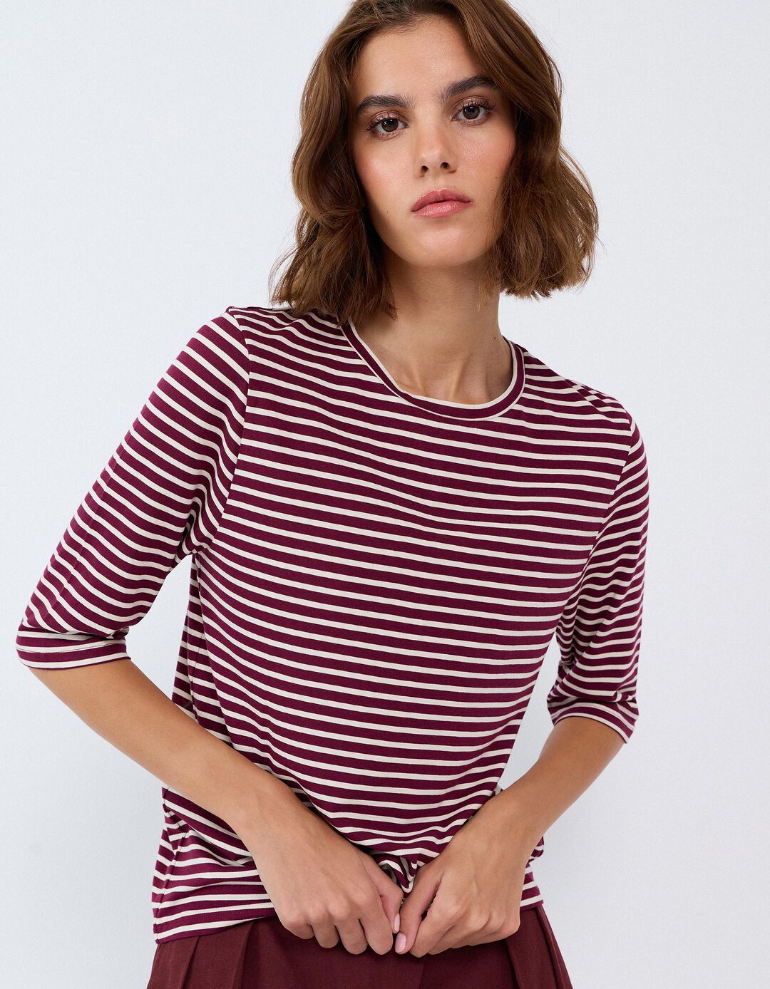T-shirt &Agrave;s Riscas, Mulher, Vermelho Escuro