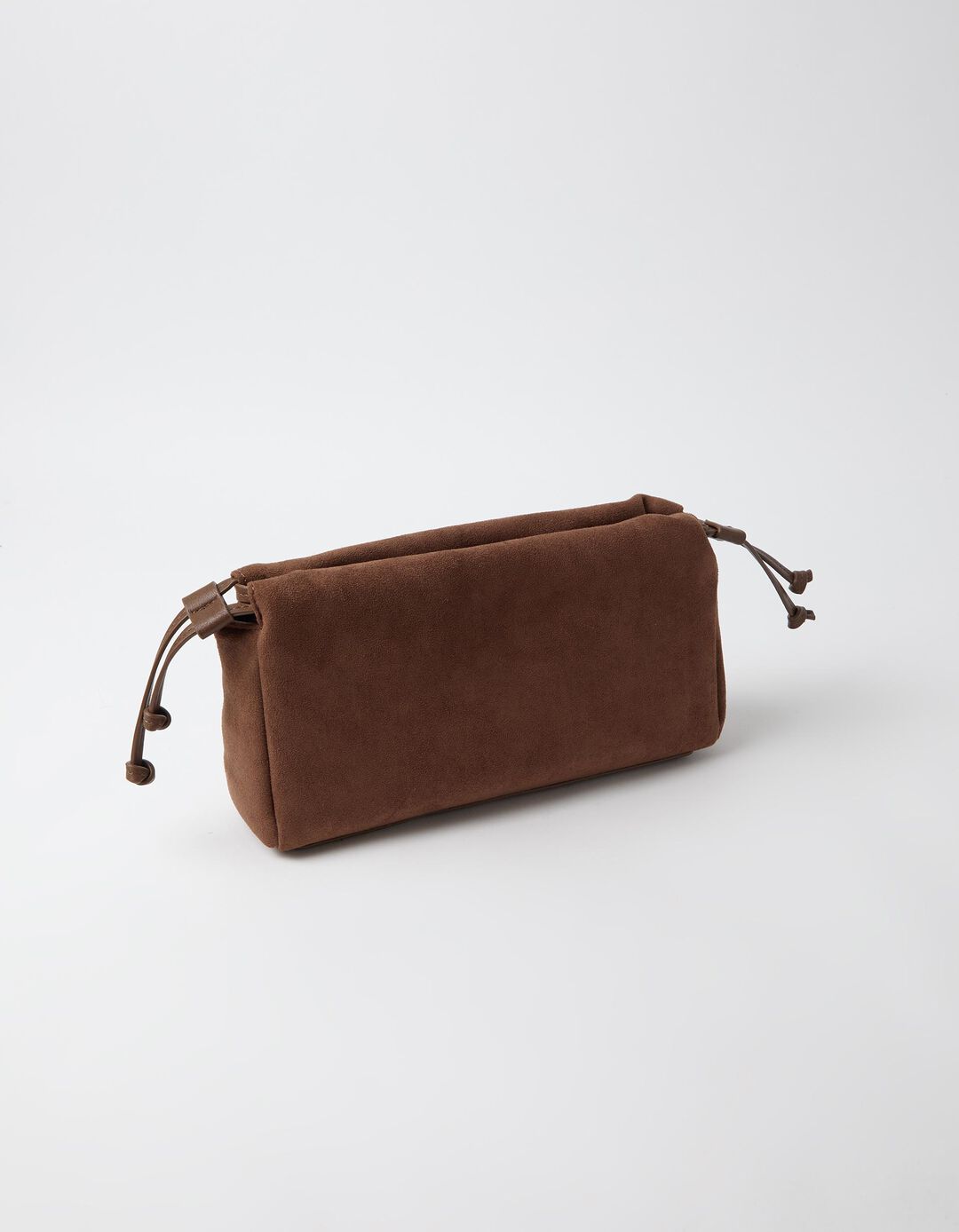 Mala Com Tachas Met&aacute;licas, Mulher, Castanho