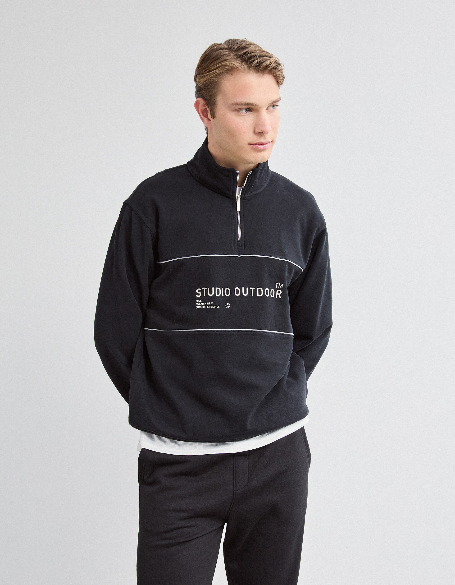 Comprar Online Sweatshirt com Fecho, Homem, Preto