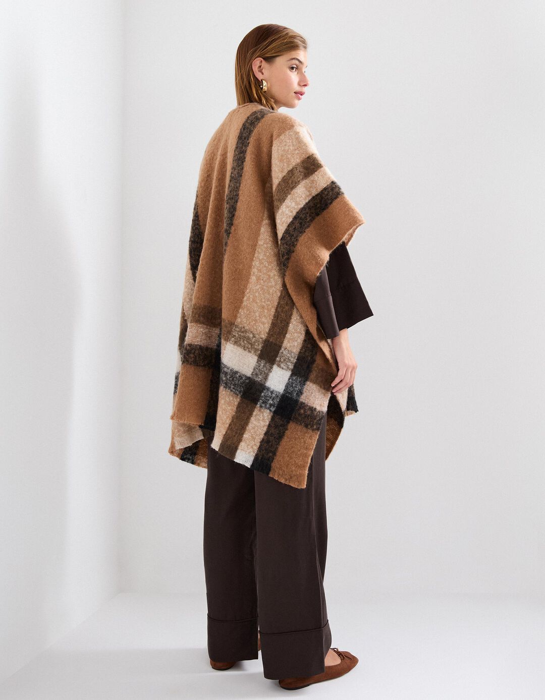 Poncho, Mulher, Castanho 