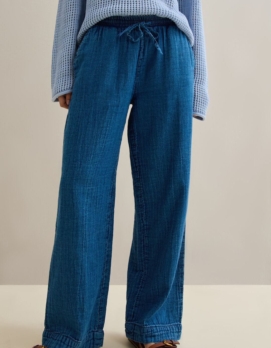 Cal&ccedil;as, Mulher, Azul