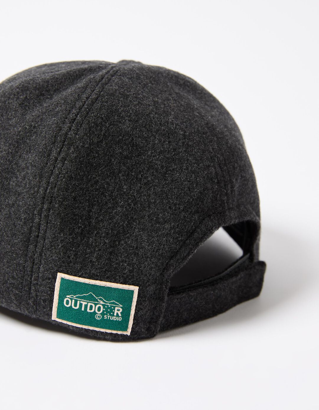 Boné, Homem, Cinzento