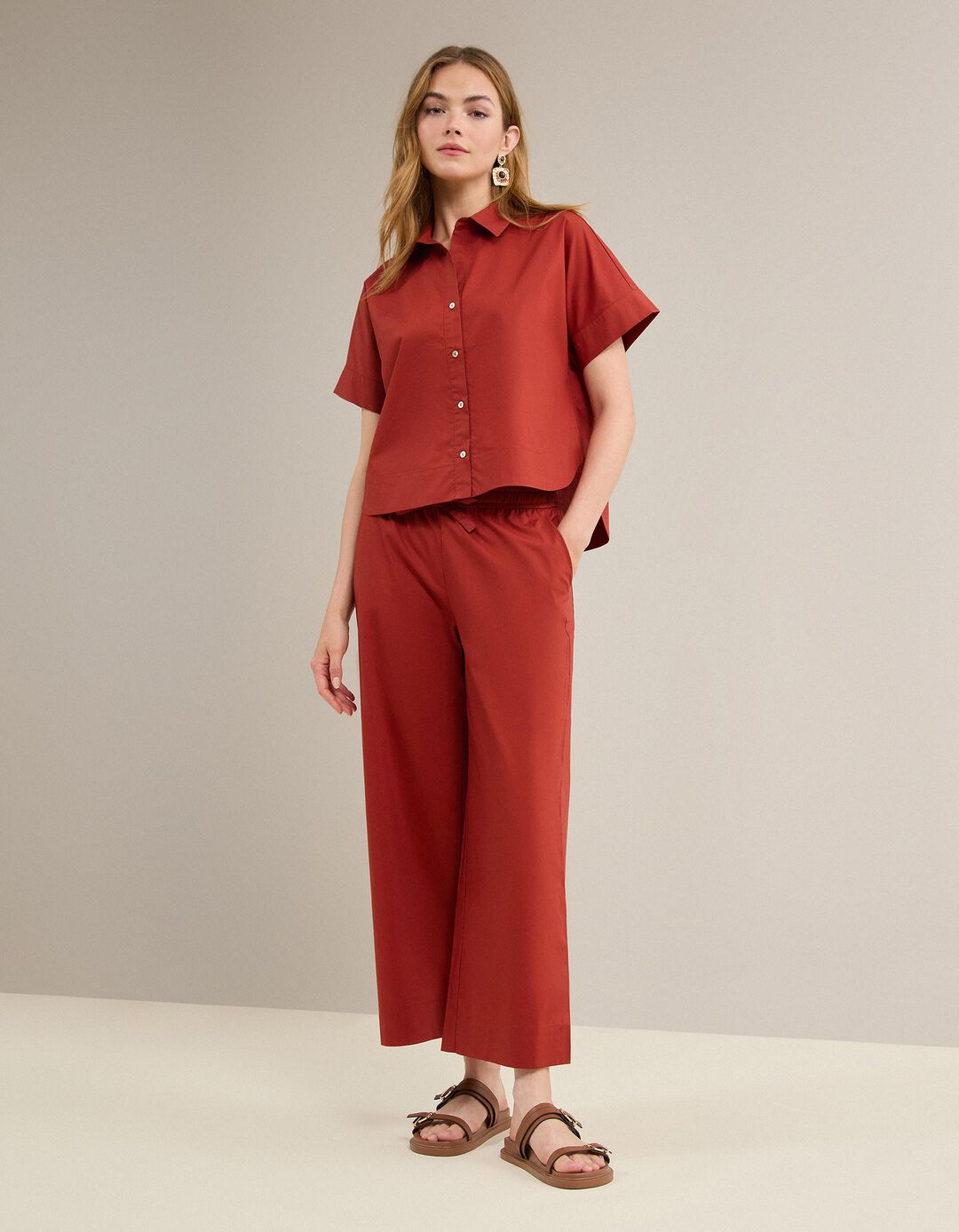 Cal&ccedil;as, Mulher, Vermelho
