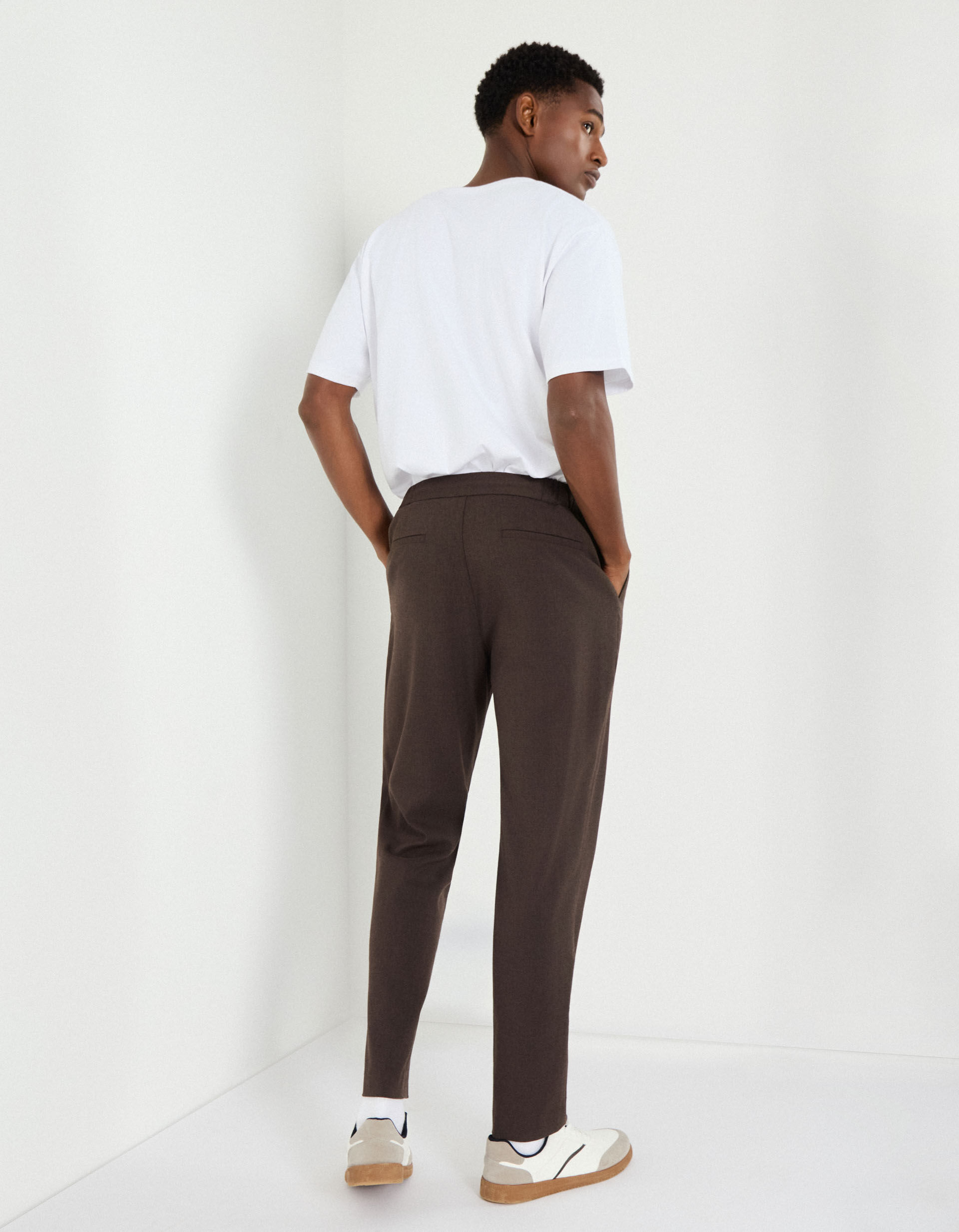 Comprar Online Cal&ccedil;as, Homem, Bege Escuro 