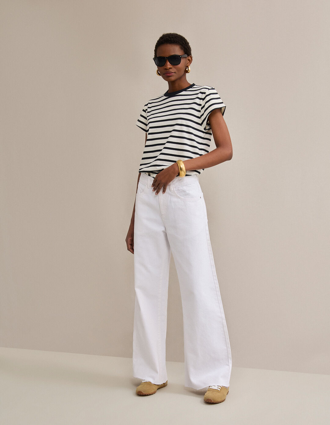 Cal&ccedil;as de Ganga, Mulher, Branco