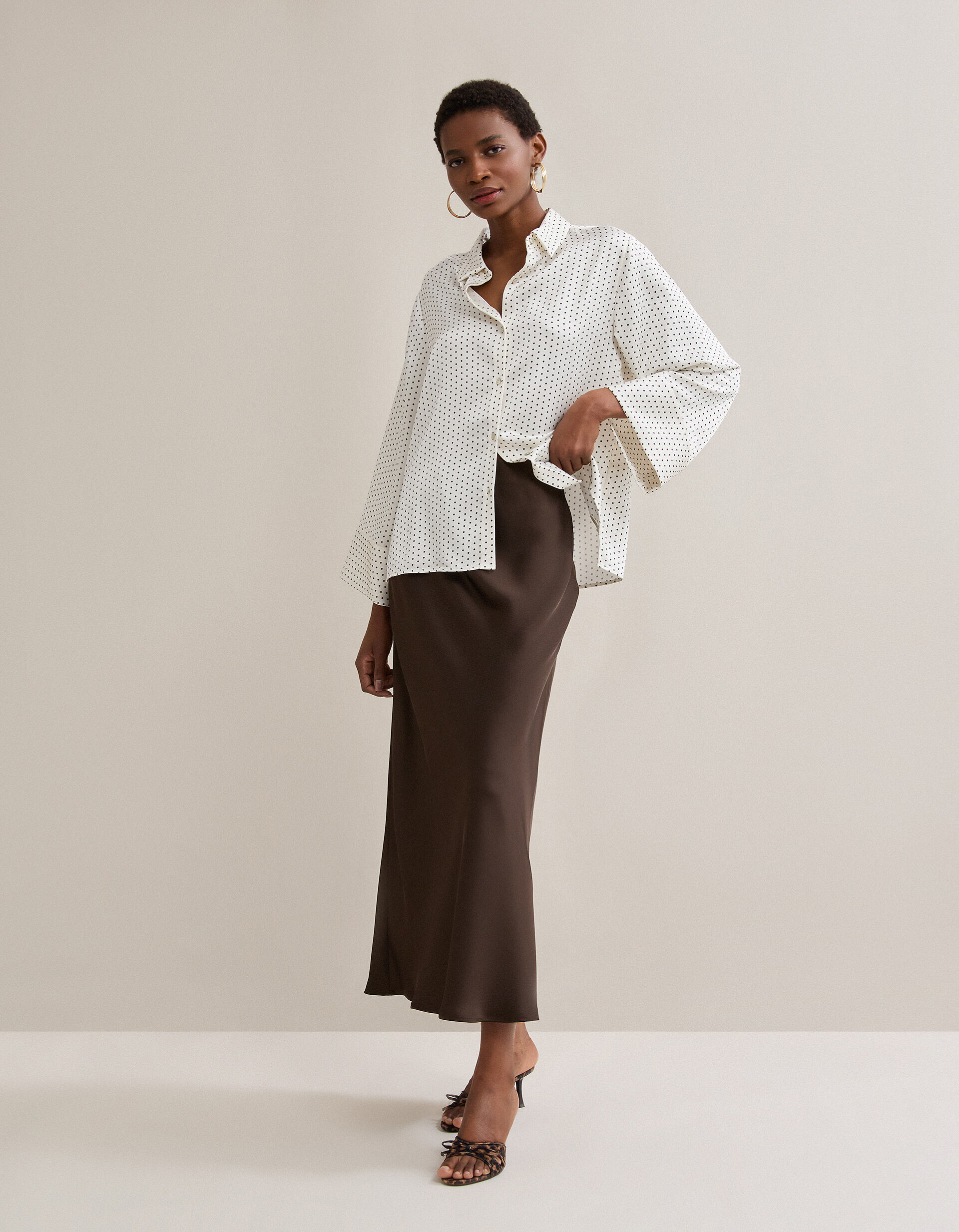 Comprar Online Saia Comprida Acetinada, Mulher, Castanho Escuro