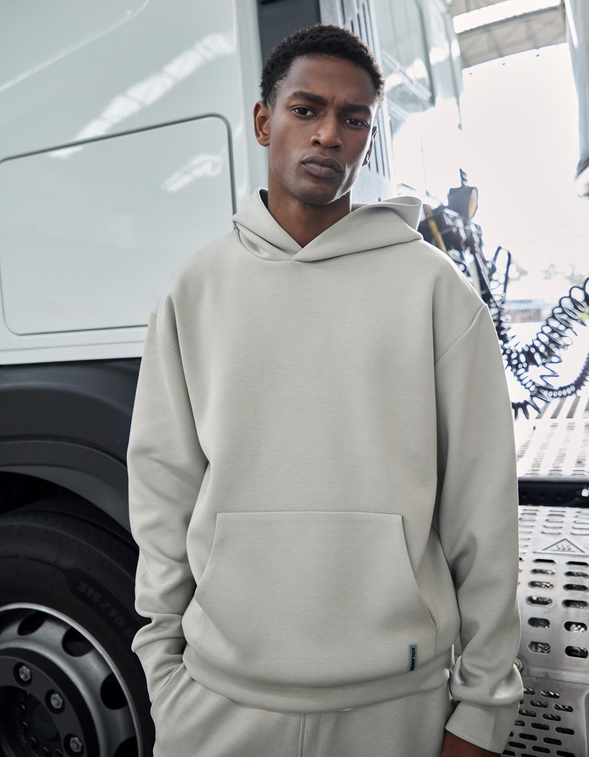 Comprar Online Sweatshirt de Felpa Capuz, Homem, Cinzento Claro