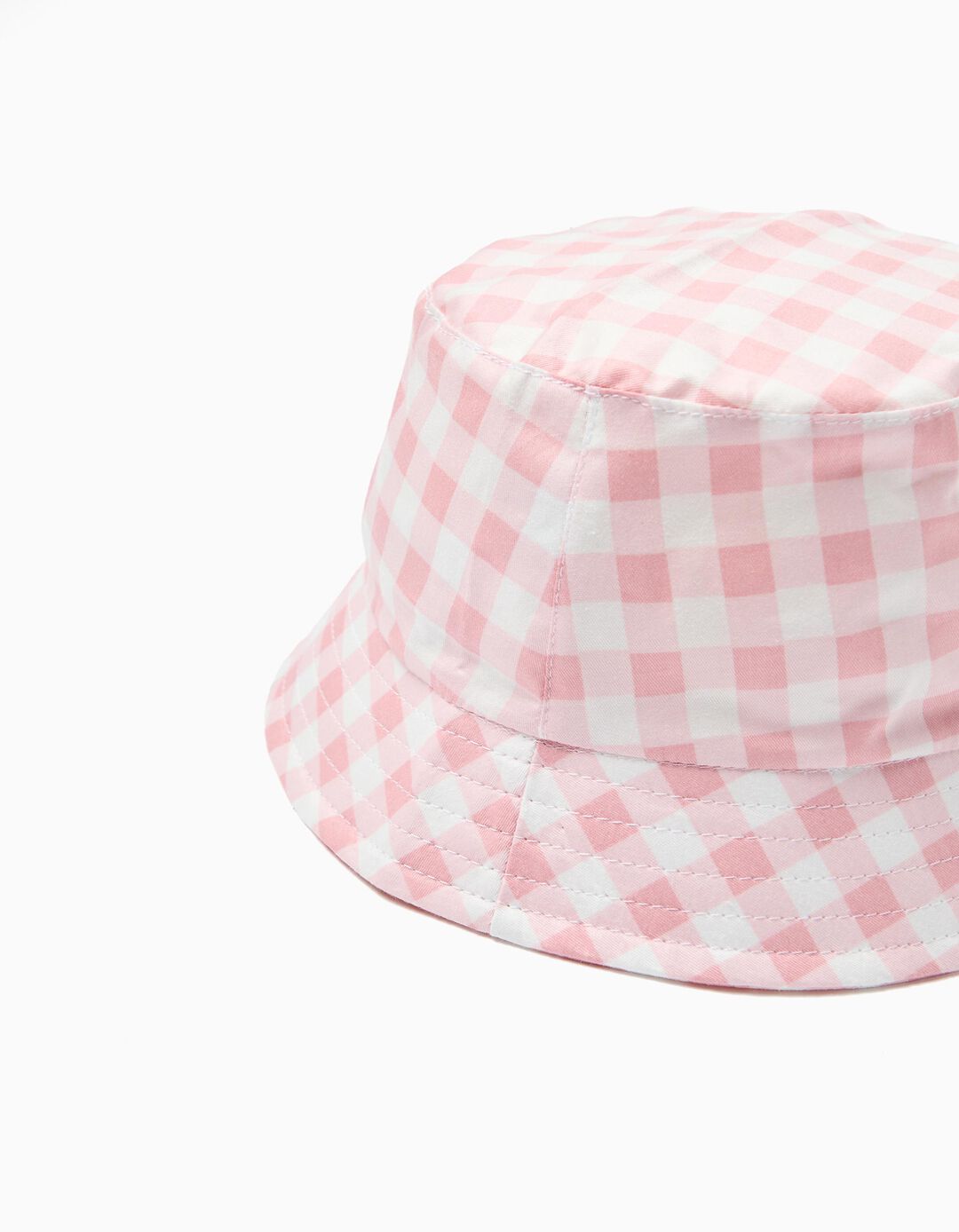 Chap&eacute;u Panam&aacute;, Menina, Rosa