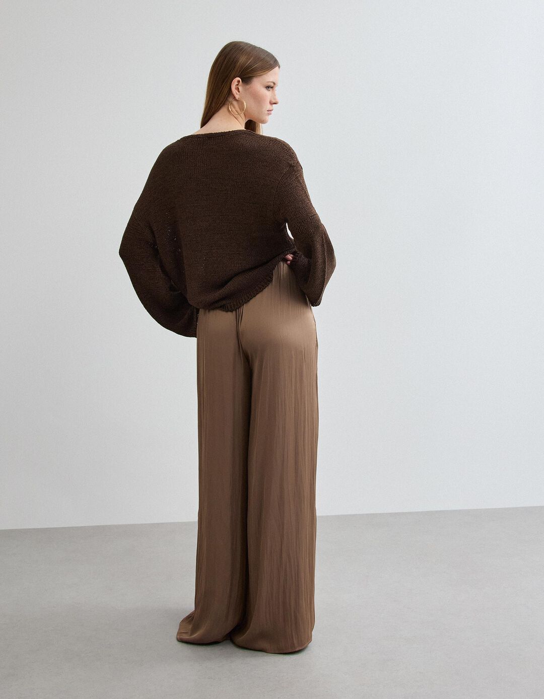 Cal&ccedil;as 'Wide', Mulher, Bege Escuro