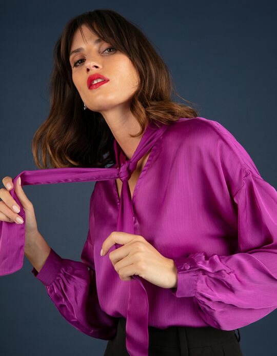 Blusa com detalhe de la&ccedil;ada