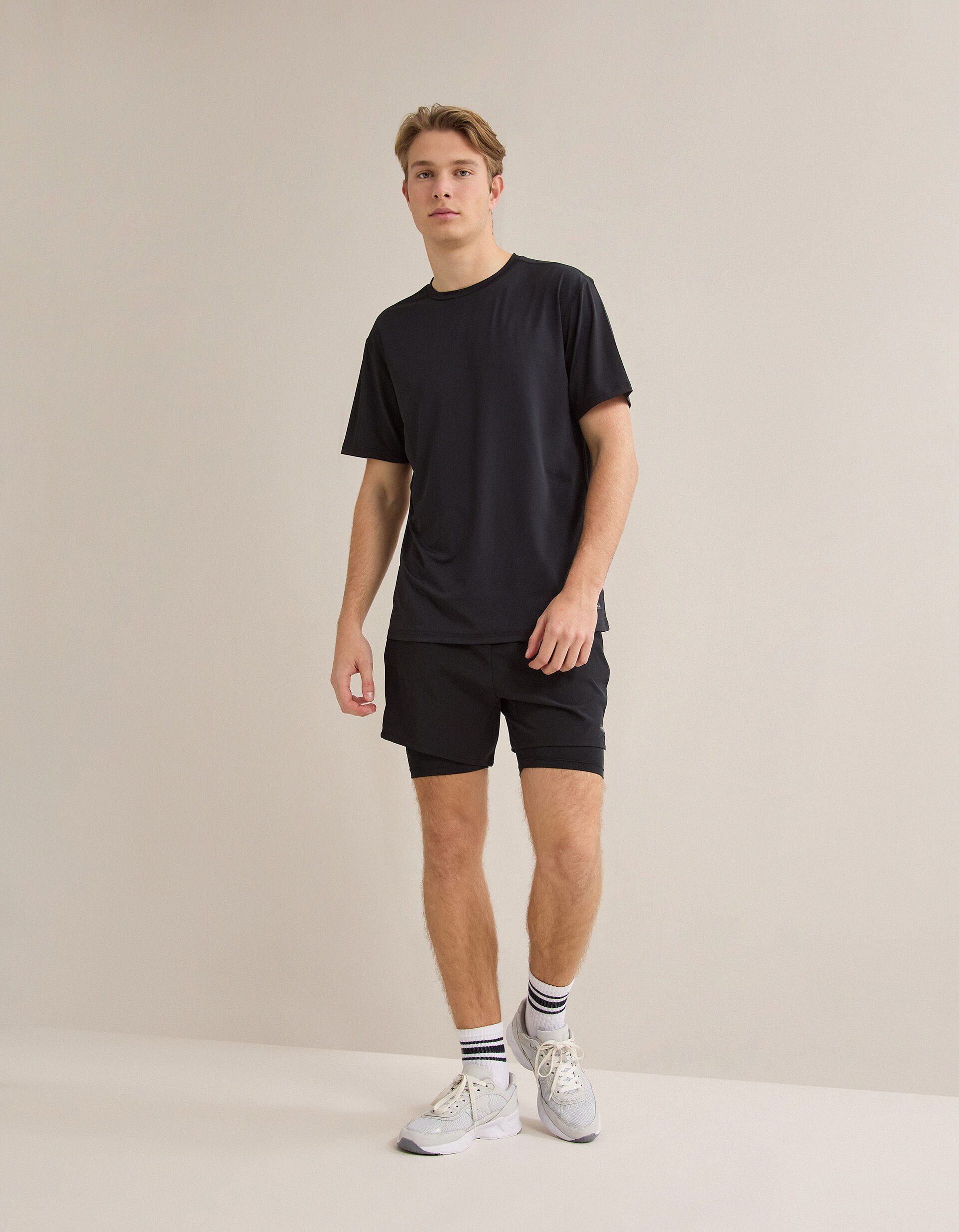 Cal&ccedil;&otilde;es de Desporto, Homem, Preto