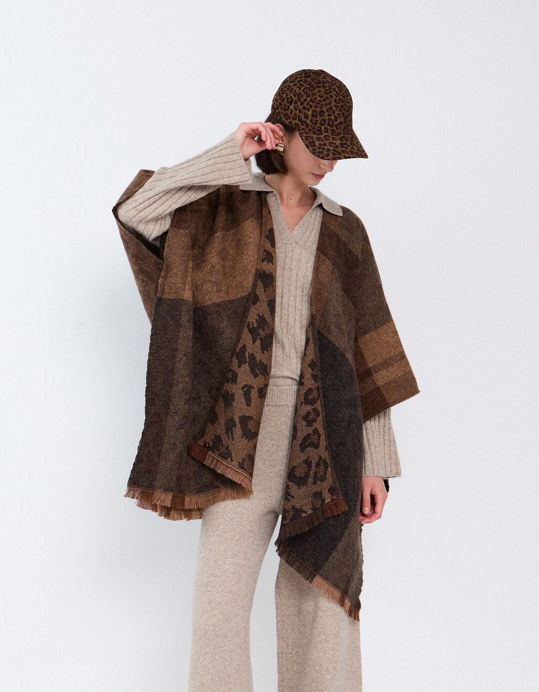 Poncho Revers&iacute;vel, Mulher, Bege