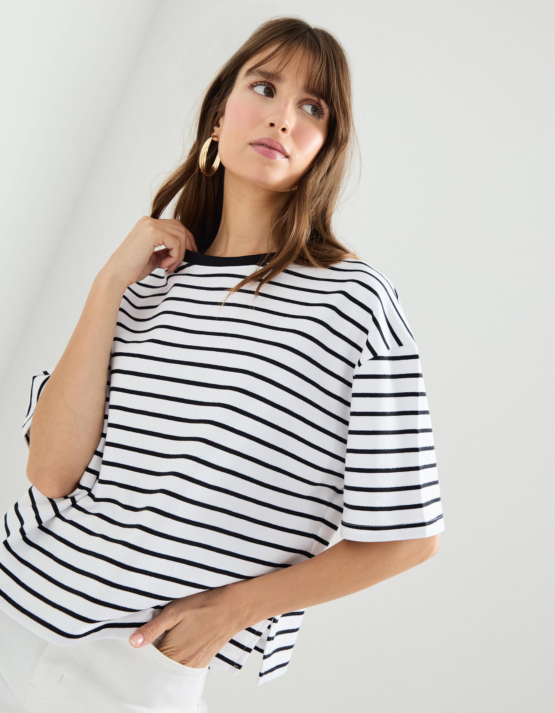 Comprar Online T-shirt Riscas, Mulher, Preto