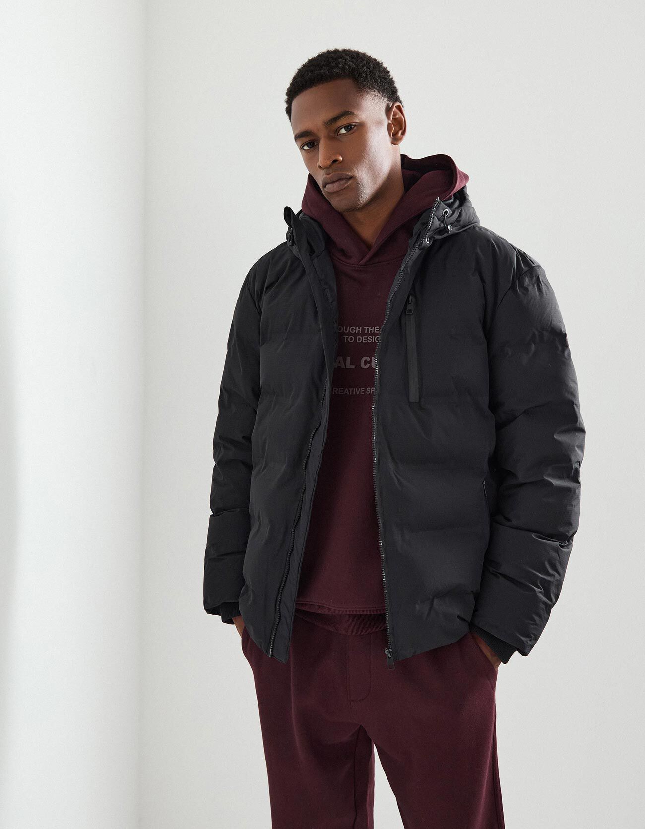 Comprar Online Casaco Acolchoado com Capuz, Homem, Preto