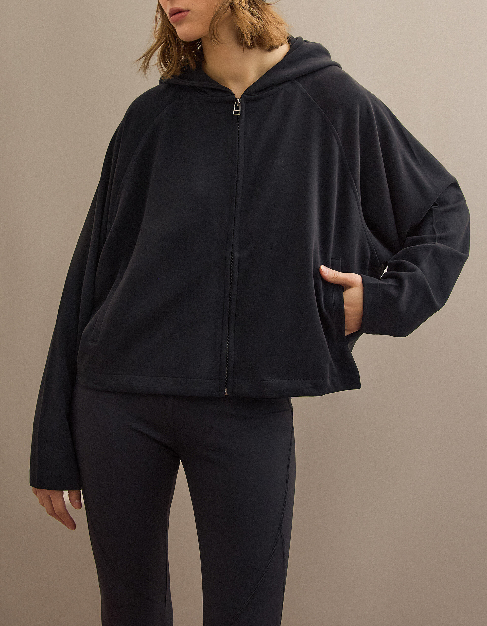 Comprar Online Casaco com Capuz, Mulher, Preto