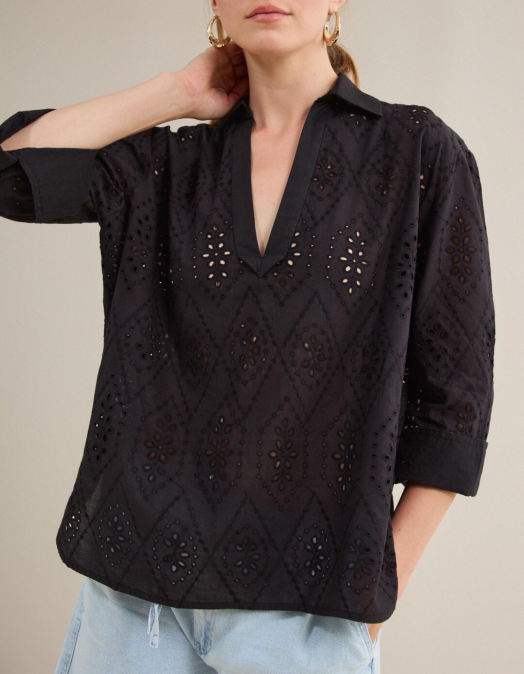 Blusa com Bordados, Mulher, Preto
