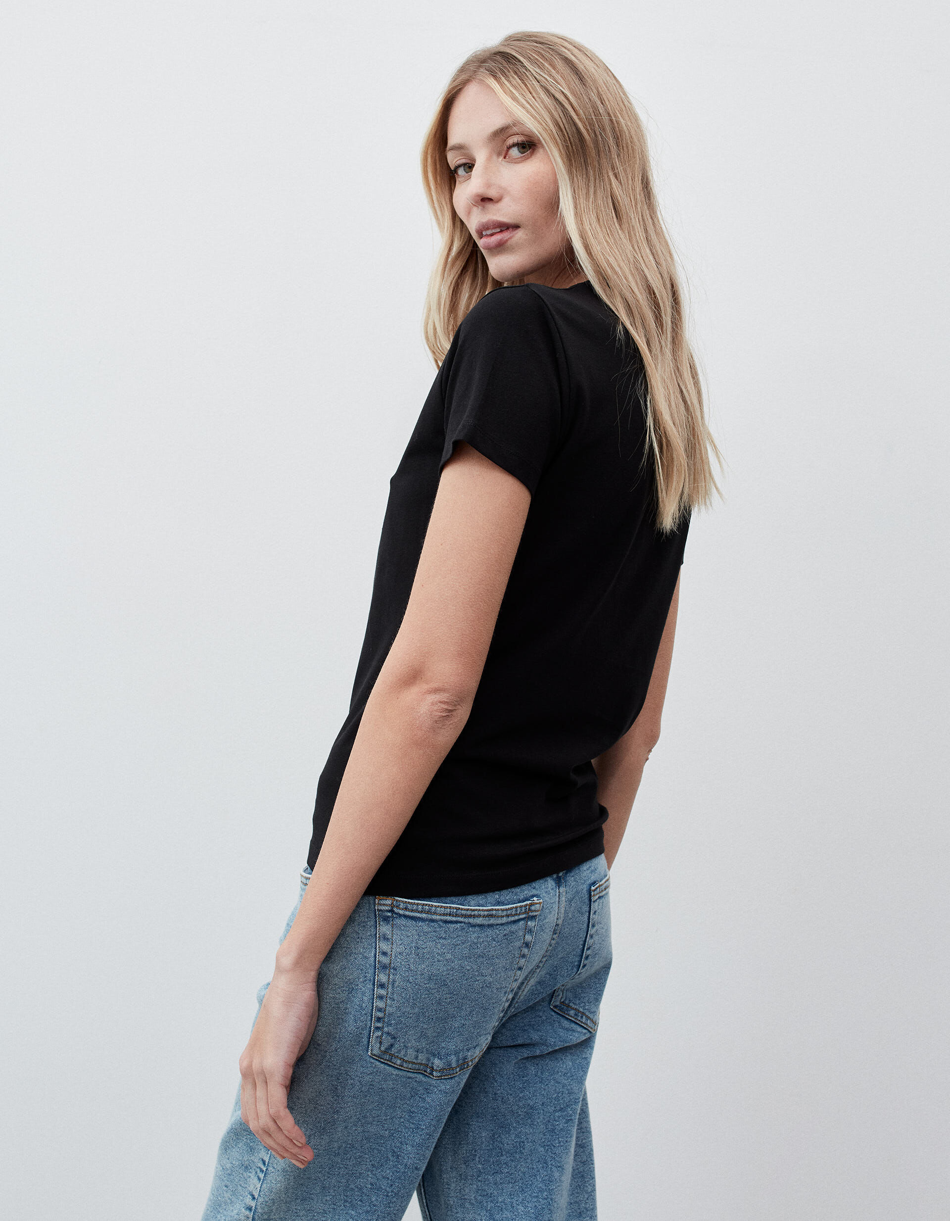 Comprar Online T-shirt B&aacute;sica, Mulher, Preto