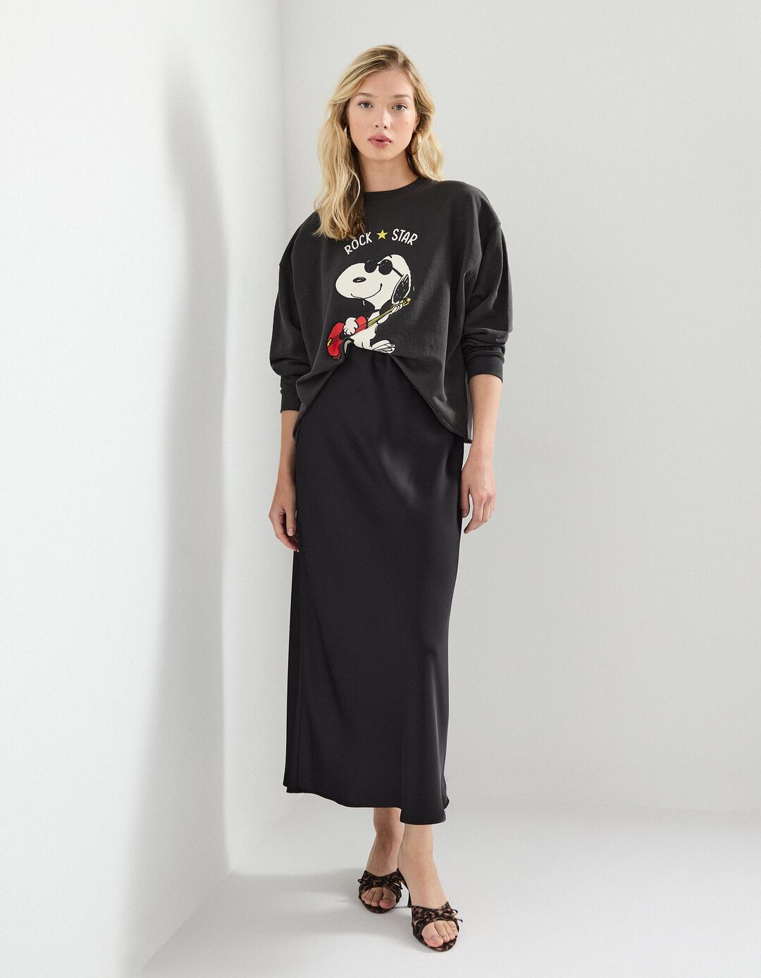Sweatshirt 'Snoppy', Mulher, Cinzento Escuro