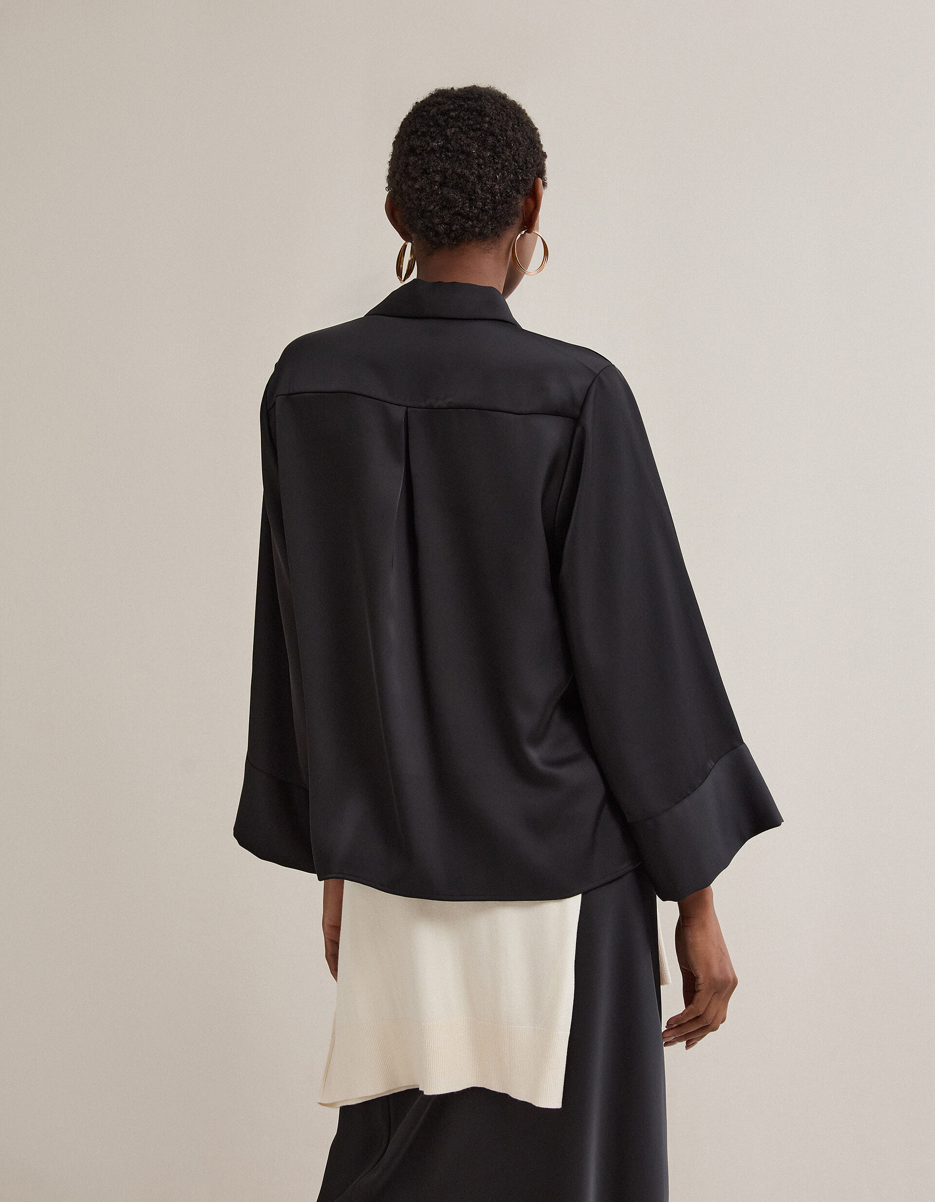 Comprar Online Camisa Acetinada, Mulher, Preto