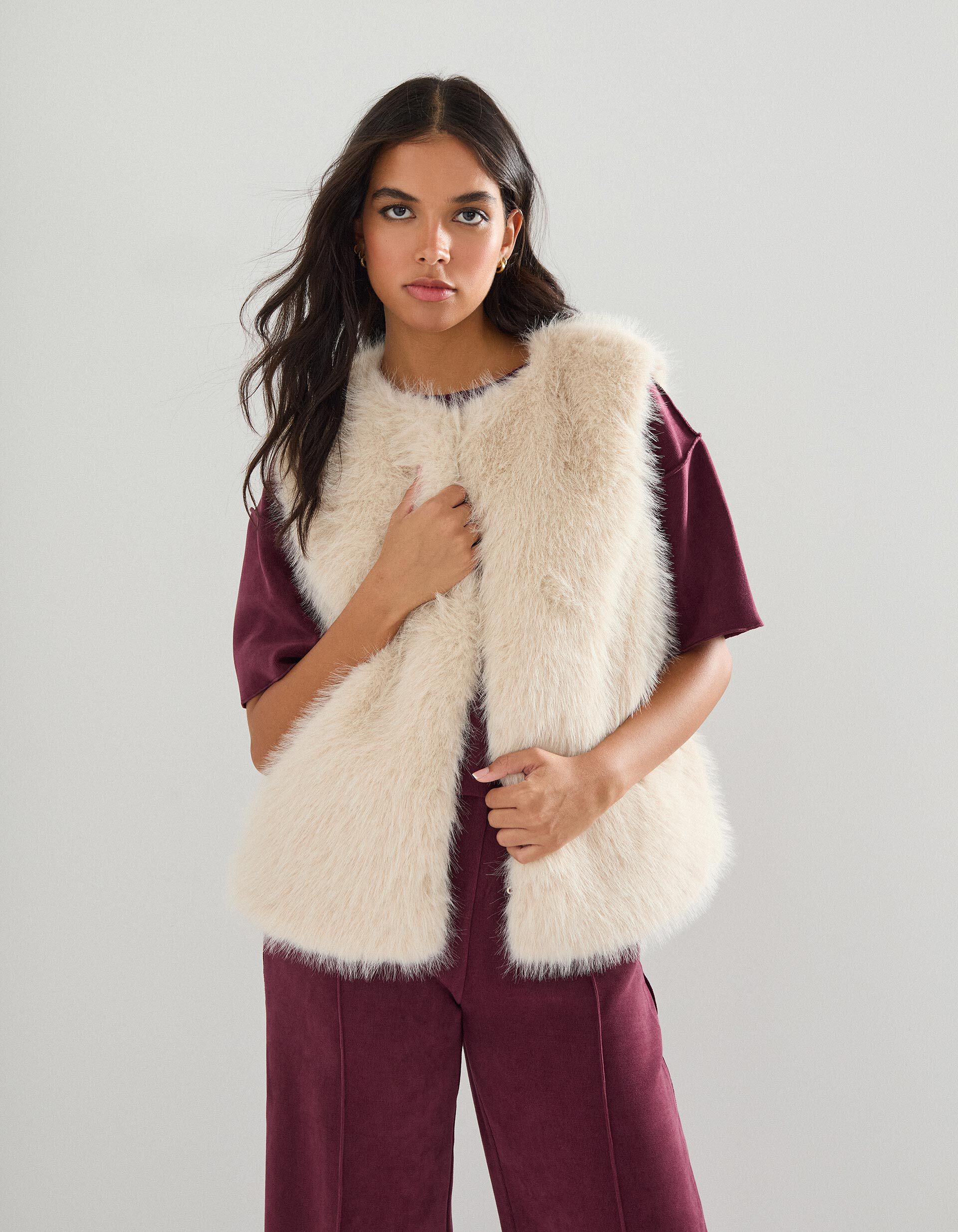 Comprar Online Colete em Pelo Sint&eacute;tico, Mulher, Bege