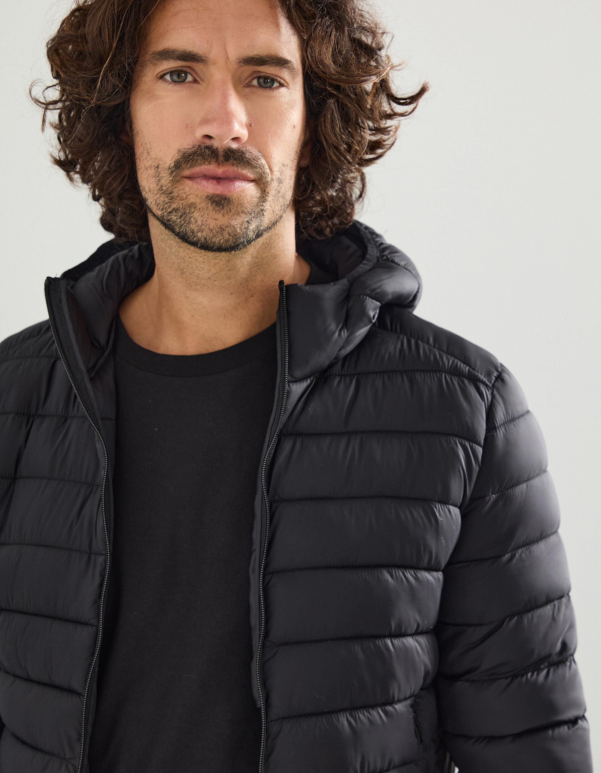 Comprar Online Casaco Acolchoado com Capuz, Homem, Preto