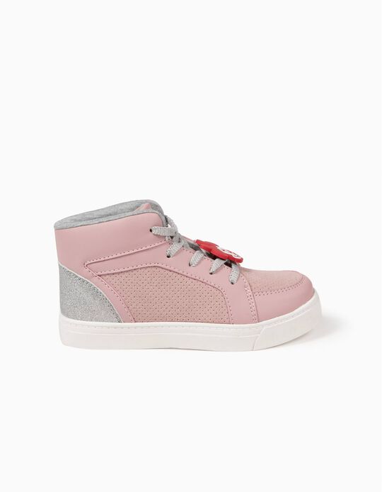 High-Top Trainers, Minnie