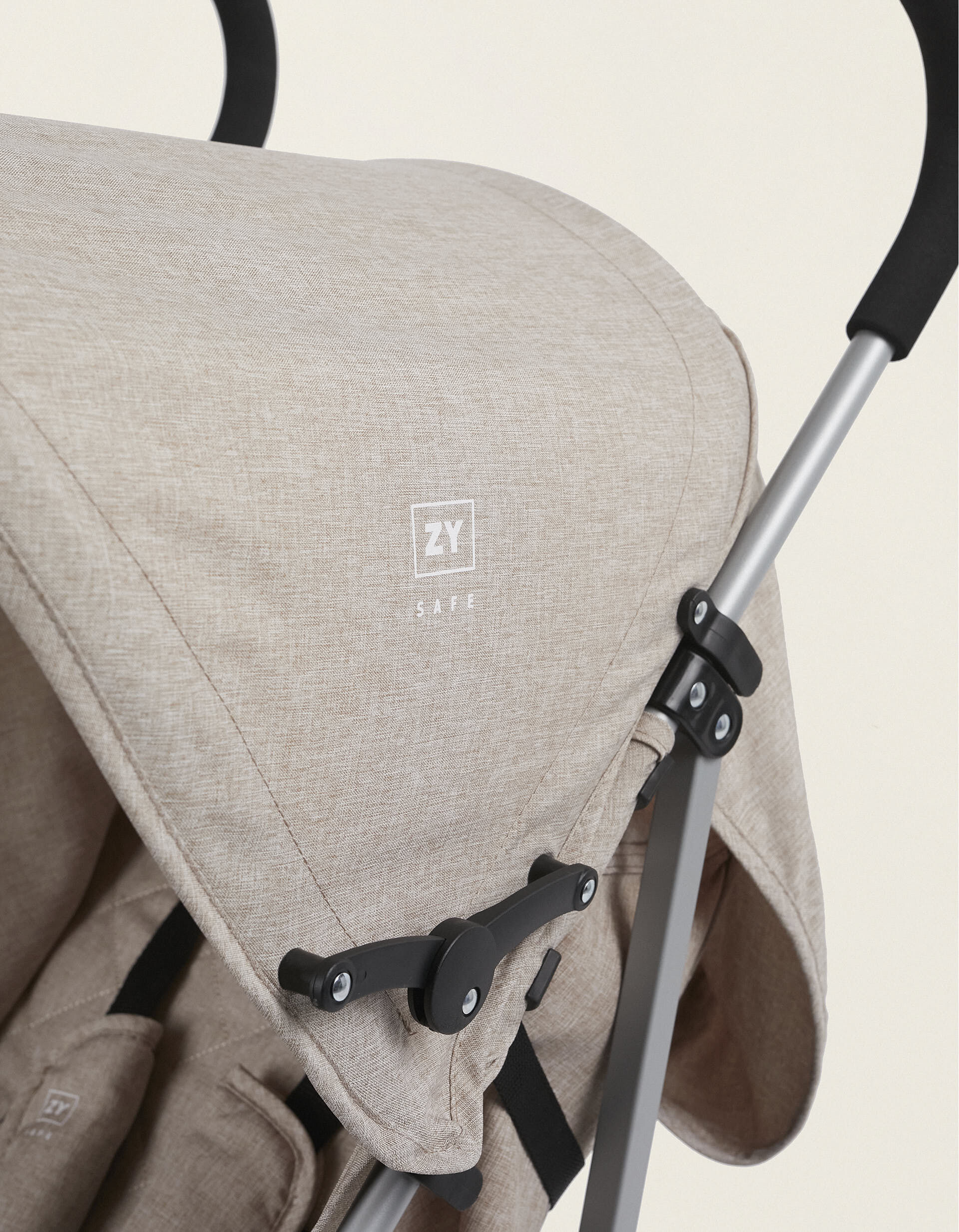 Comprar Online Carrinho Bengala Avenue Xtra Bege Zy Safe 6M+