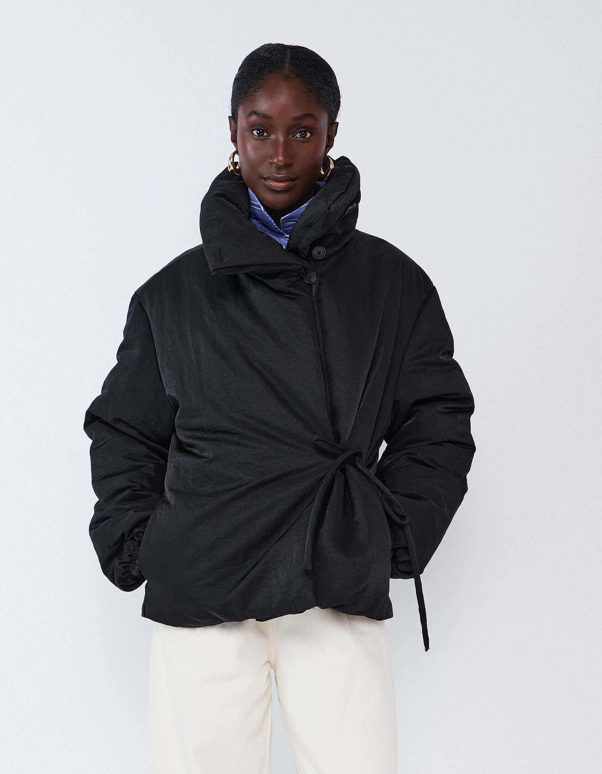 Comprar Online Anoraque Curto, Mulher, Preto