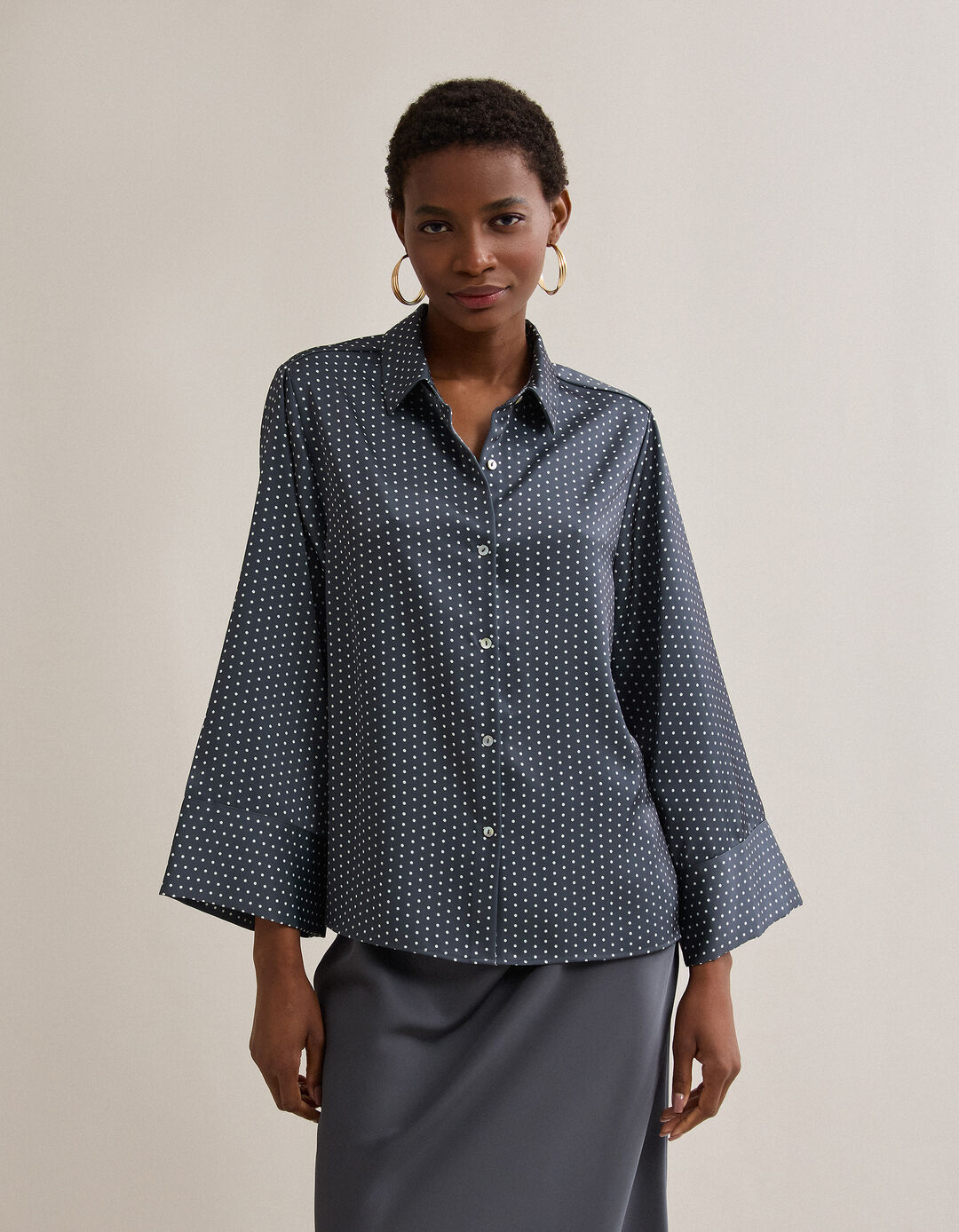 Camisa Acetinada, Mulher, Cinzento