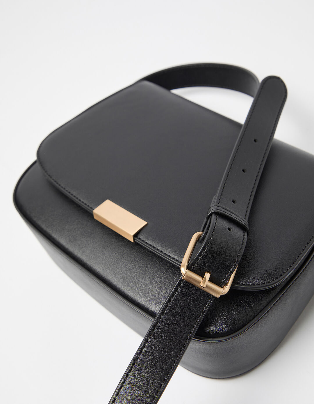 Mala Tiracolo, Mulher, Preto