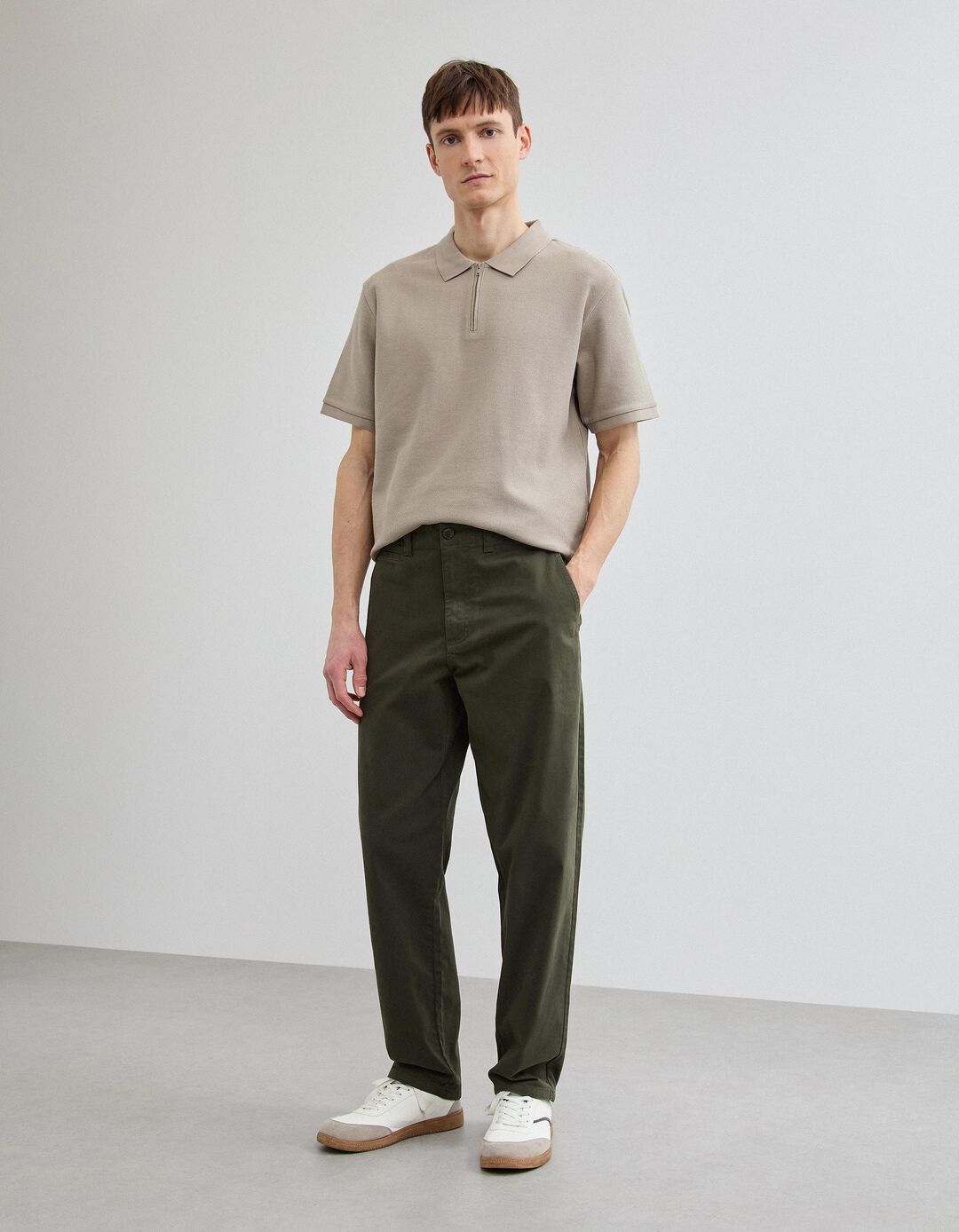 Cal&ccedil;as Chino 'Straight Fit', Homem, Verde Escuro