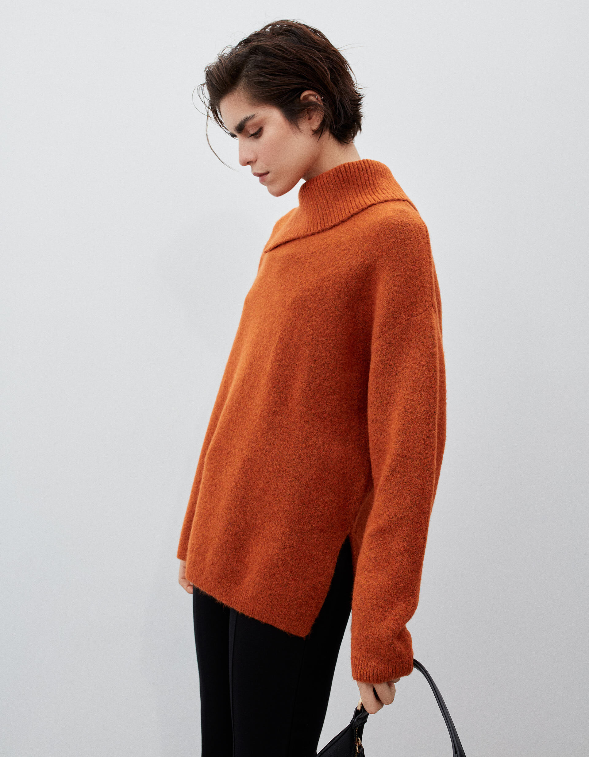 Dark top orange sweater