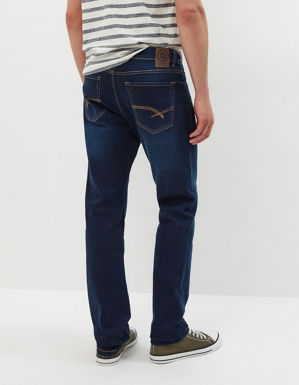 Comprar Online Slim Leg Jeans