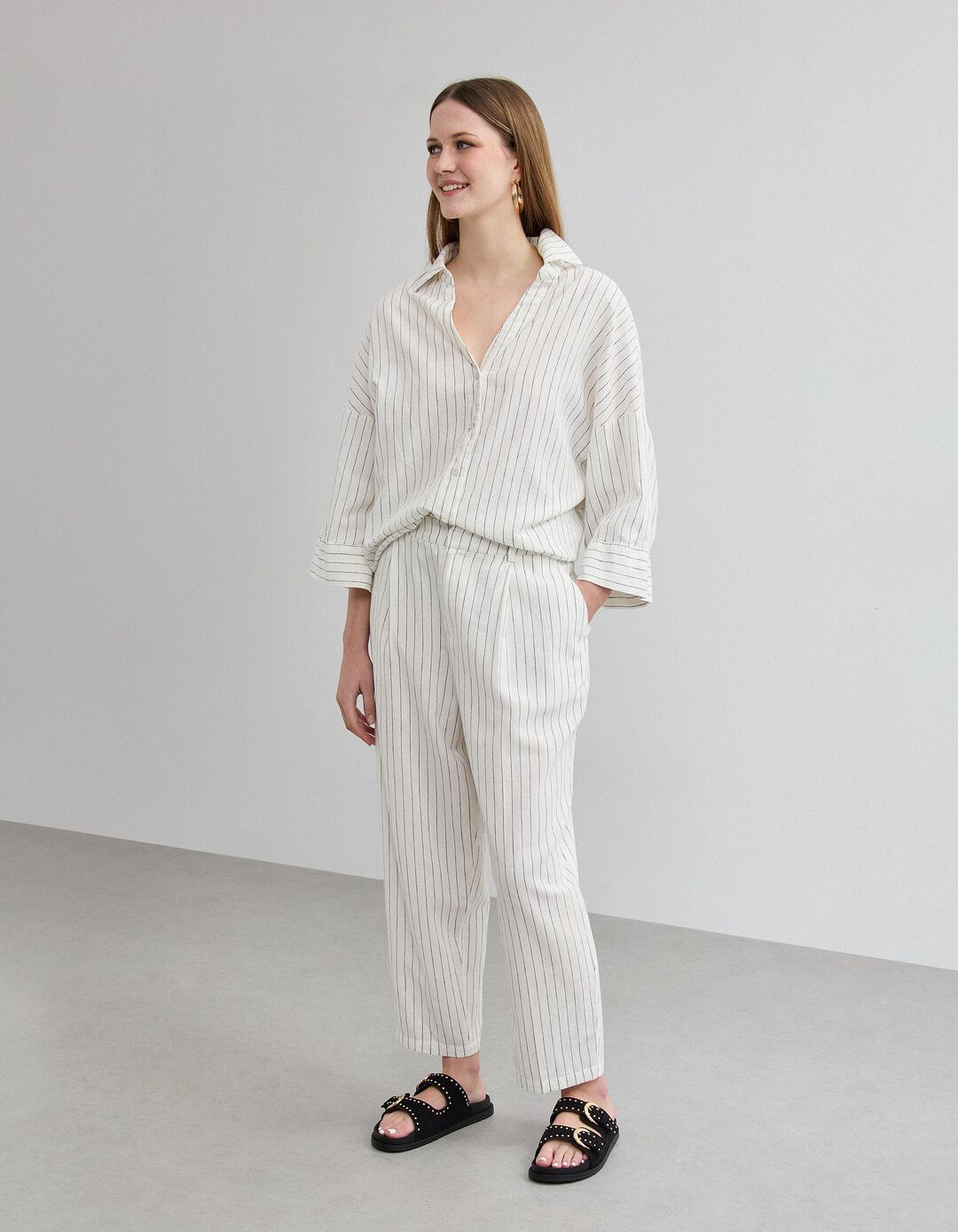 Cal&ccedil;as com Linho, Mulher, Bege Claro